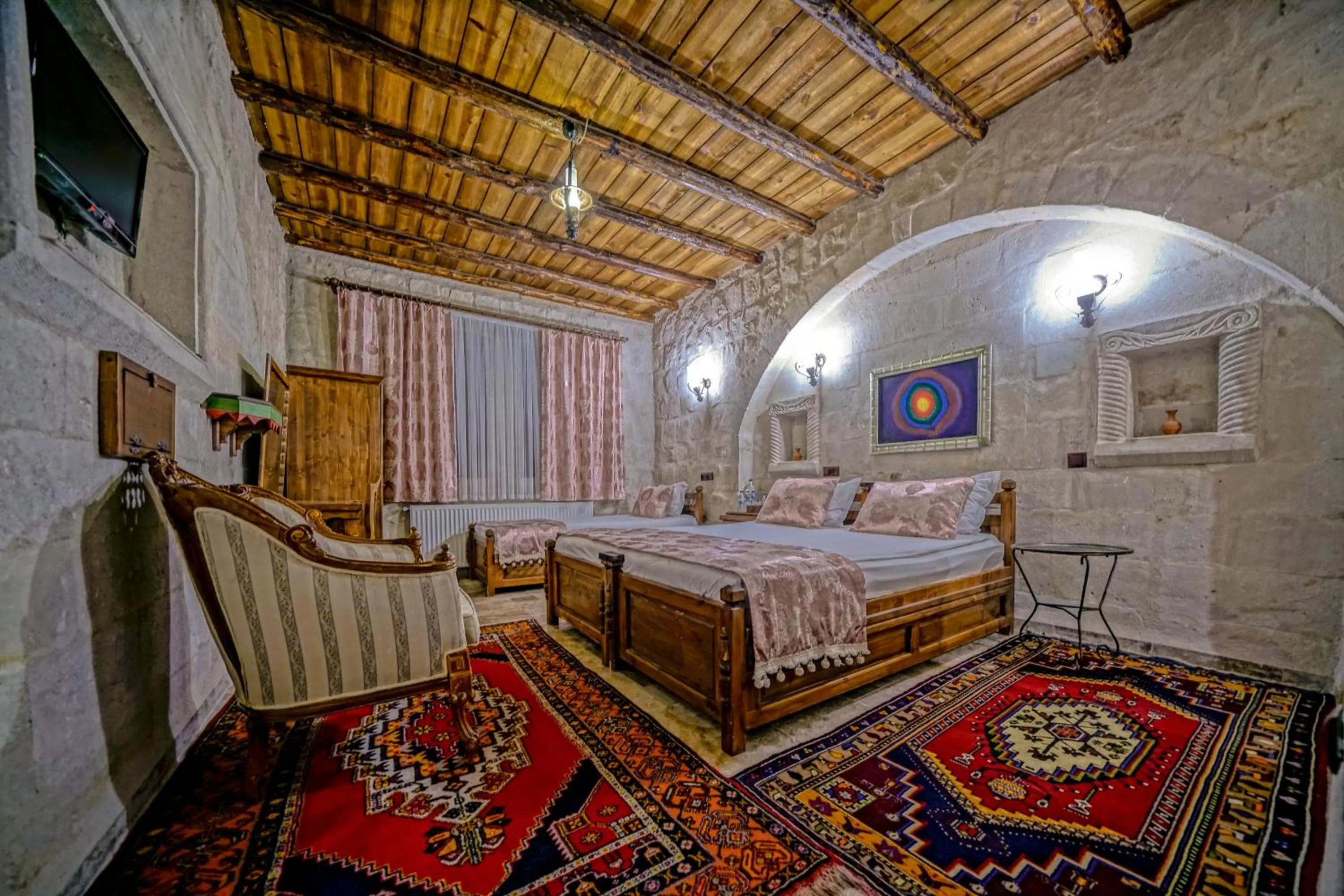 Massage, Bed in Elysee Cave House