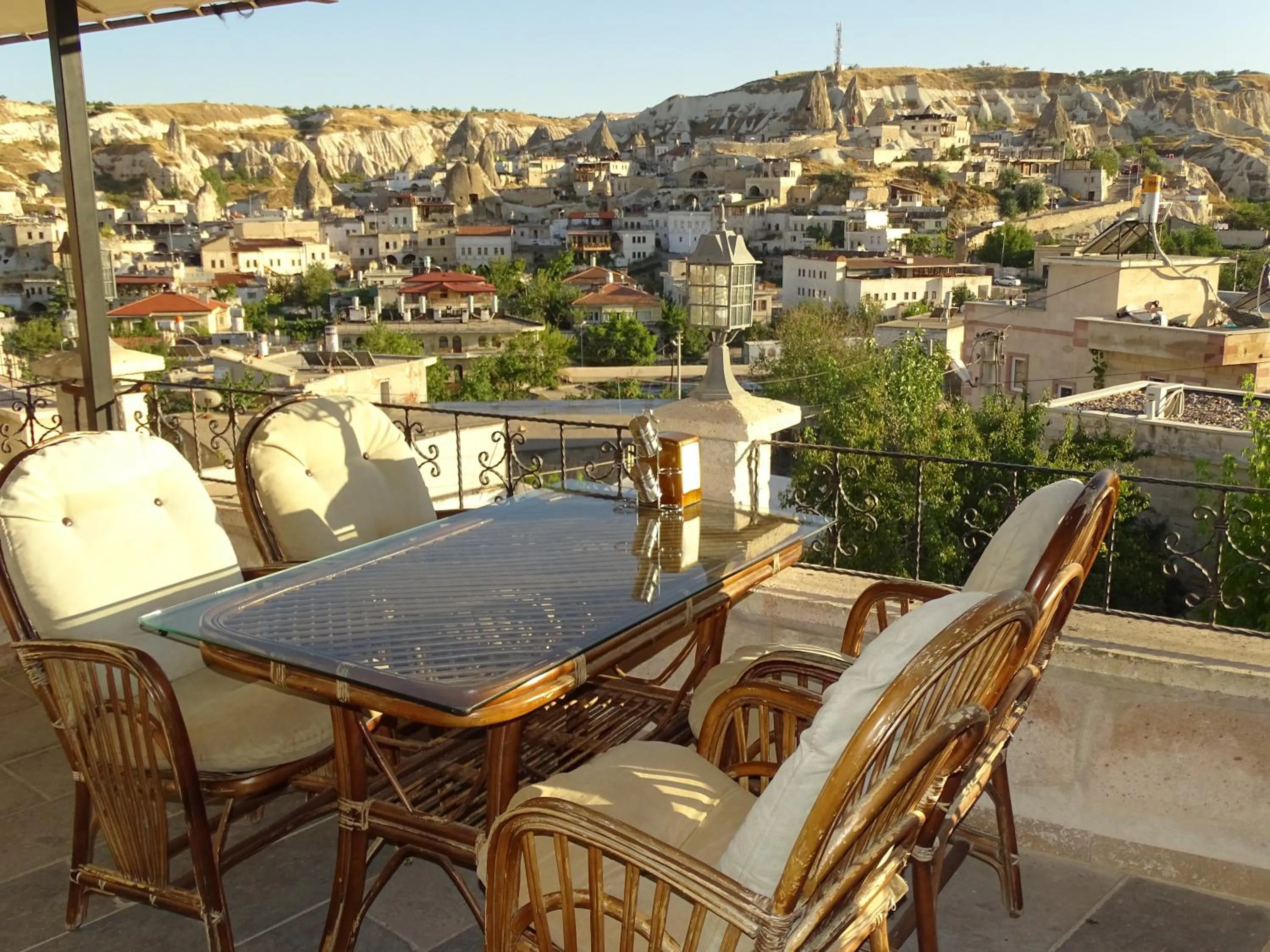 Balcony/Terrace in Elysee Cave House