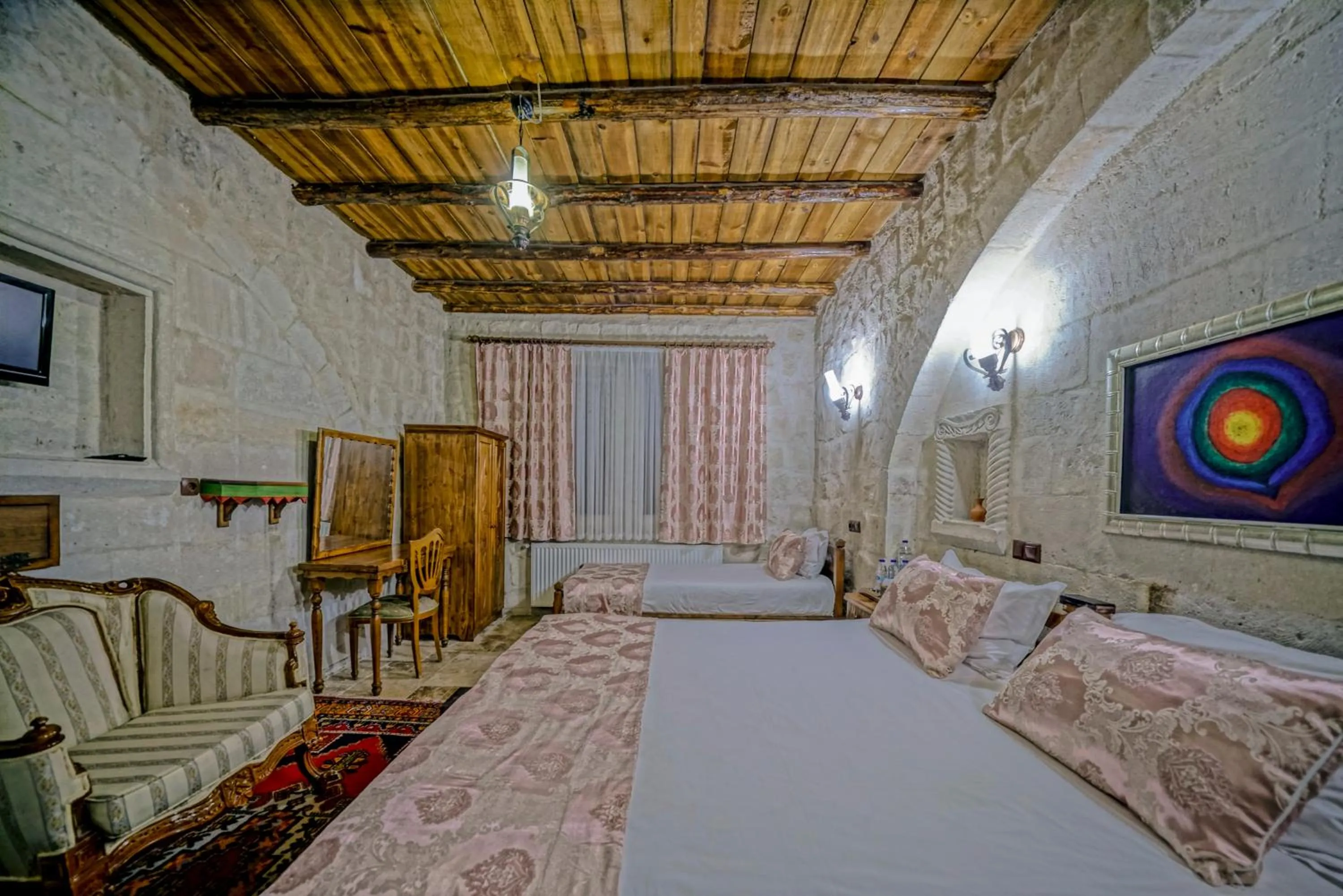 Massage, Bed in Elysee Cave House