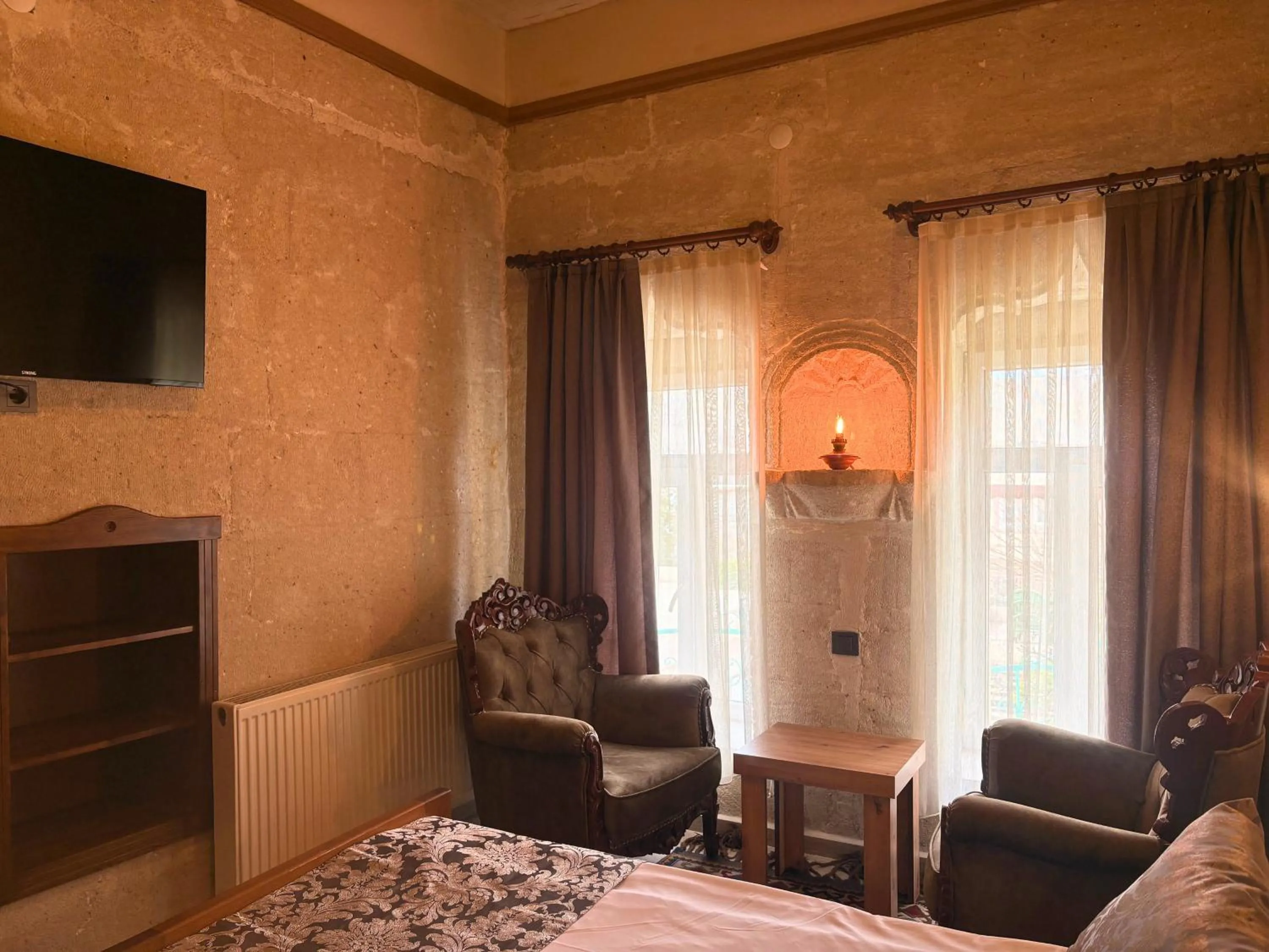 TV and multimedia, Bed in Elysee Cave House