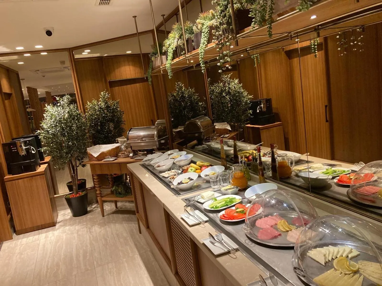 Breakfast in Housez Suites & Apartments Special Class