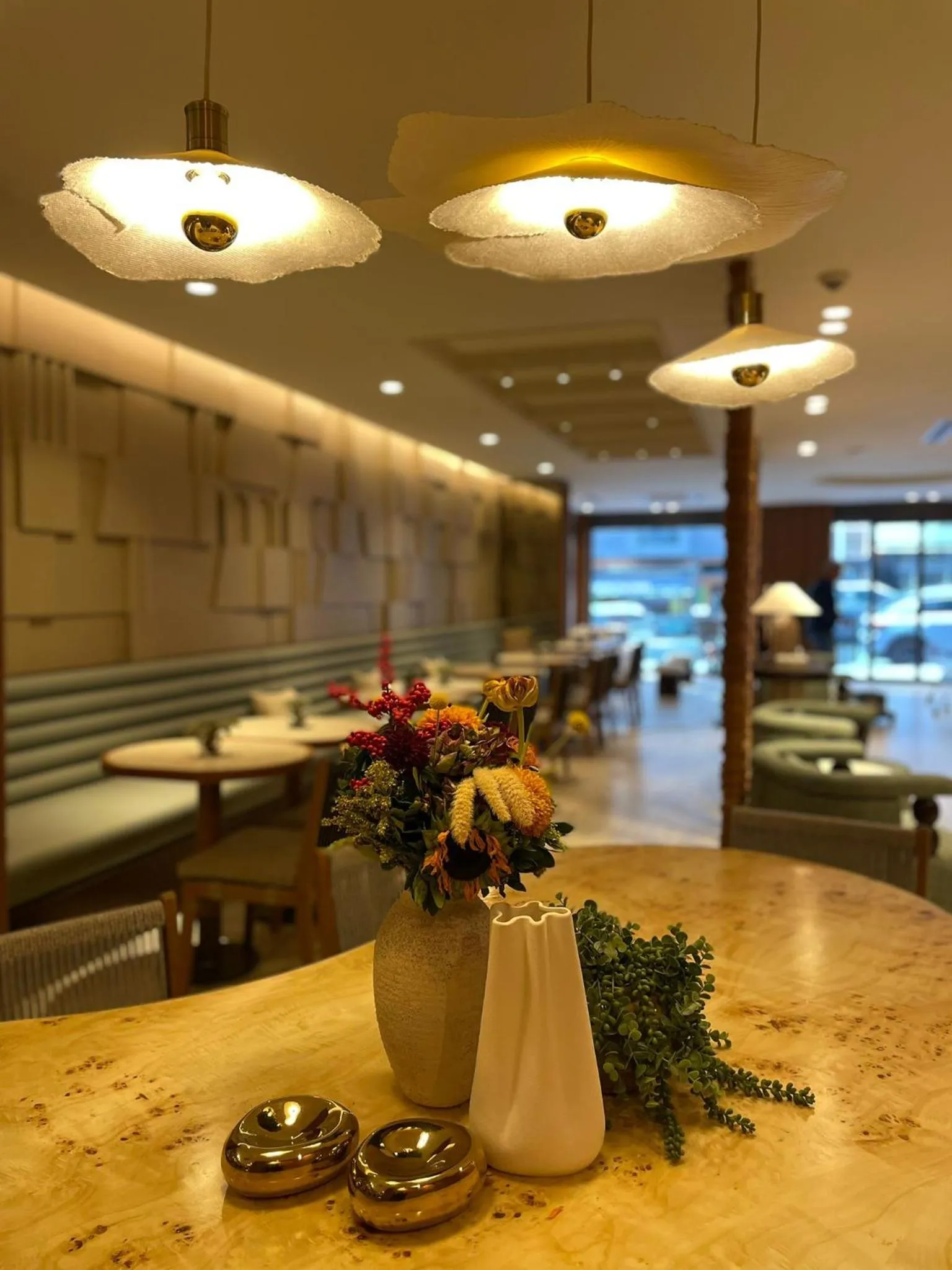 Restaurant/places to eat in Housez Suites & Apartments Special Class