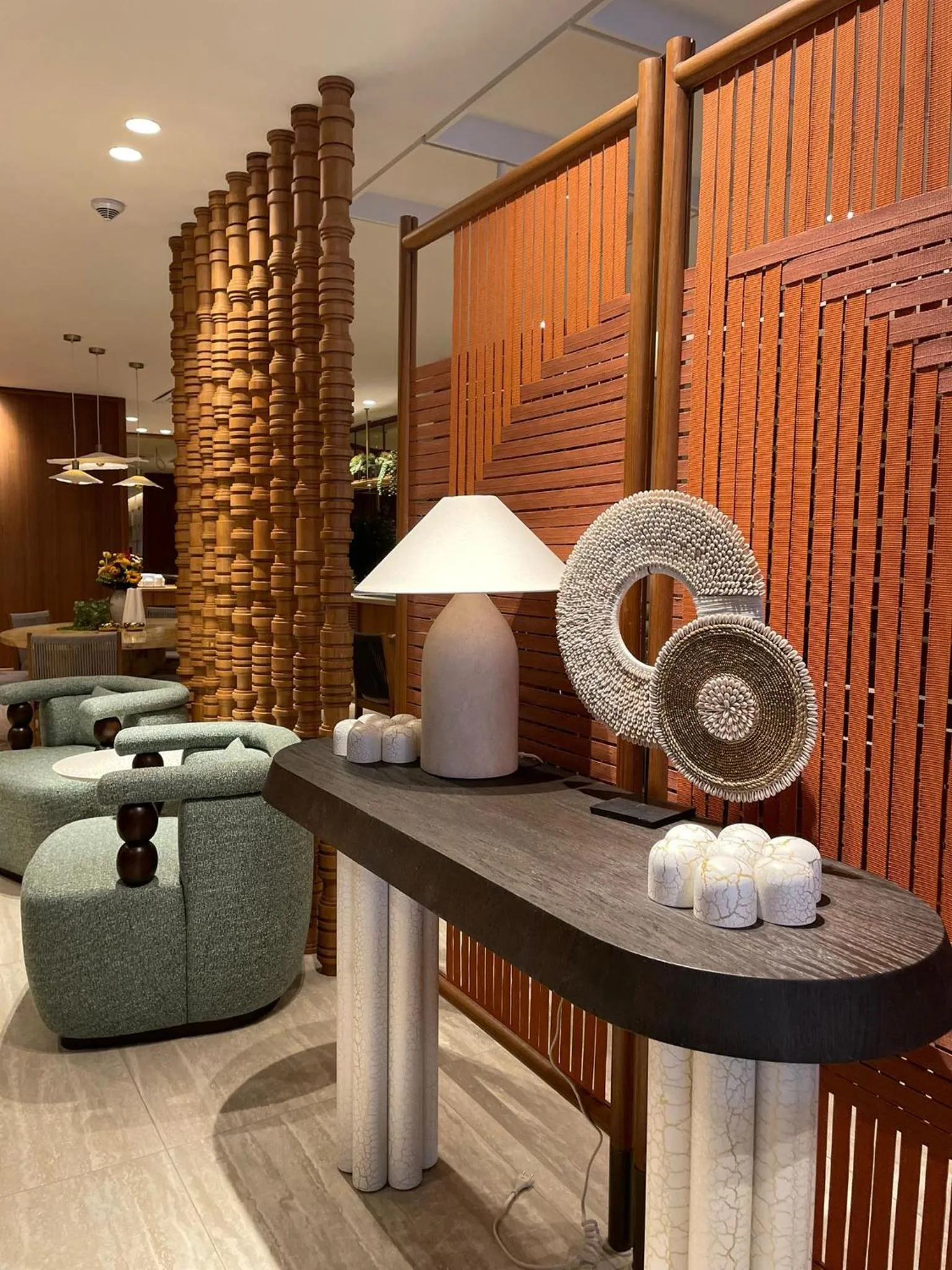 Restaurant/places to eat in Housez Suites & Apartments Special Class