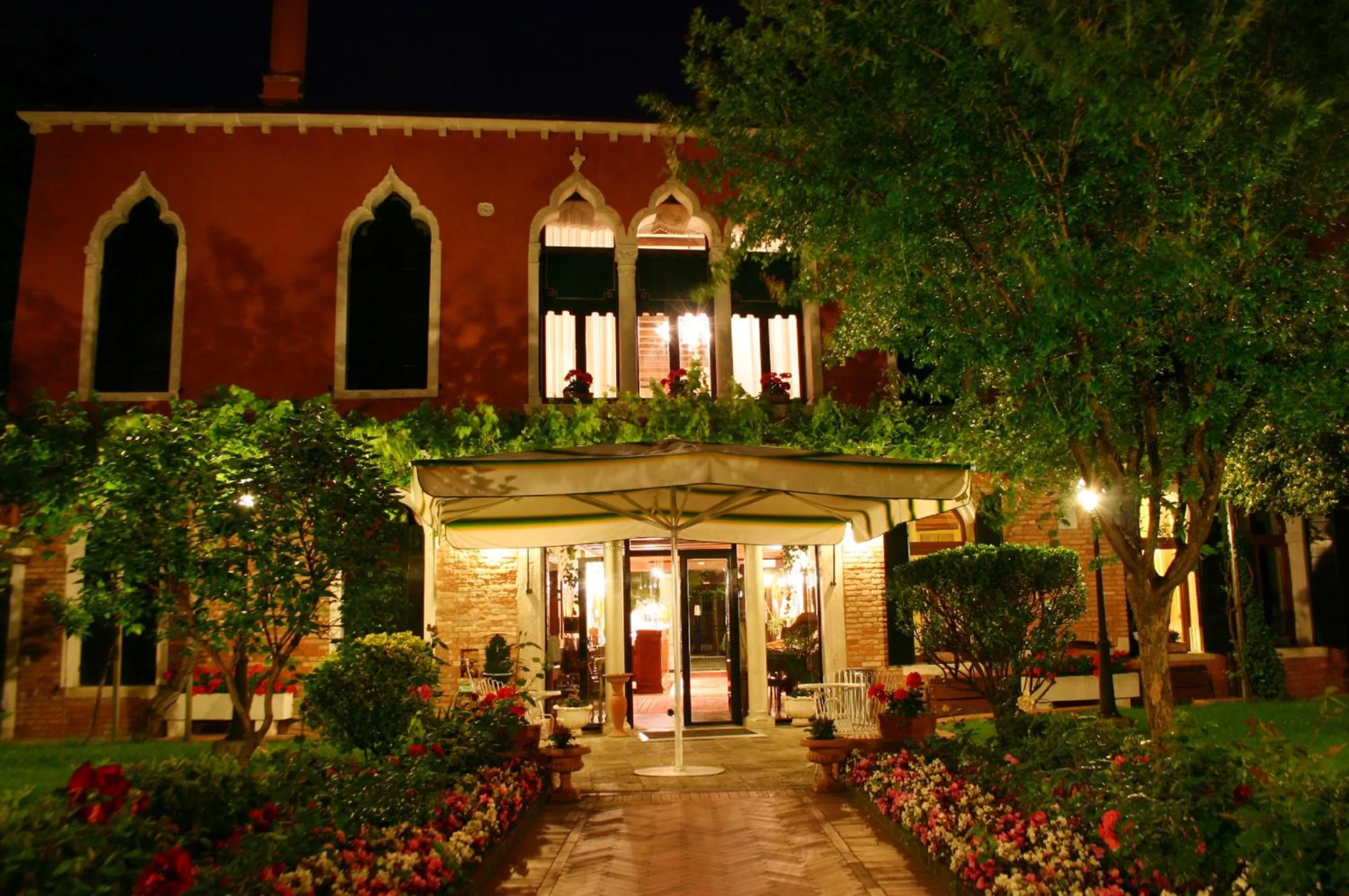 Garden in Pensione Accademia - Villa Maravege