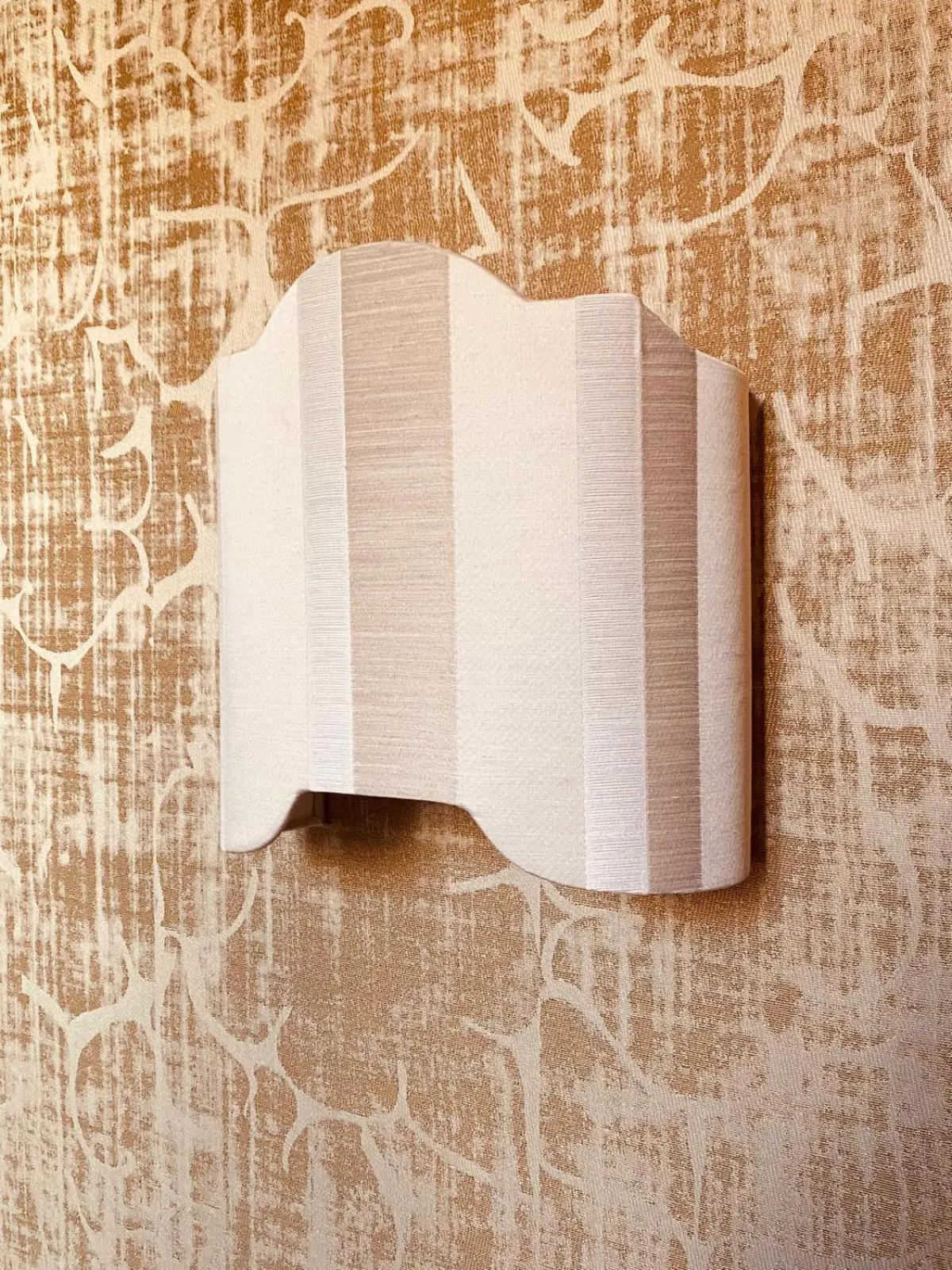 Decorative detail in Pensione Accademia - Villa Maravege