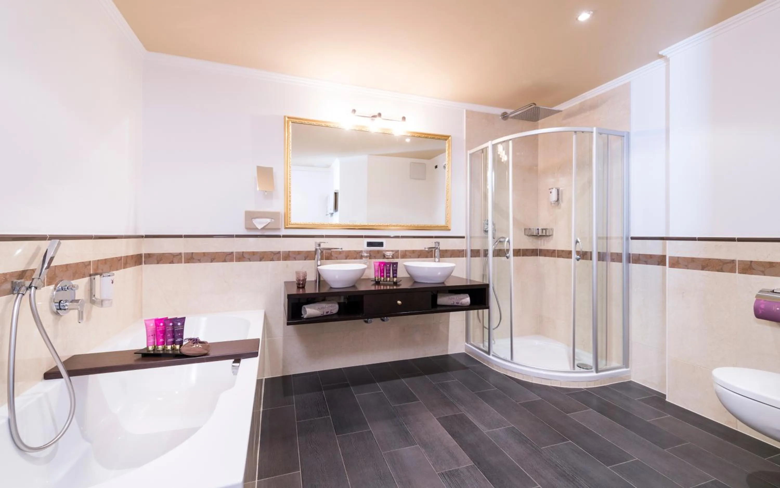 Property building in Alpin Garden Luxury Maison & SPA - Adults Only