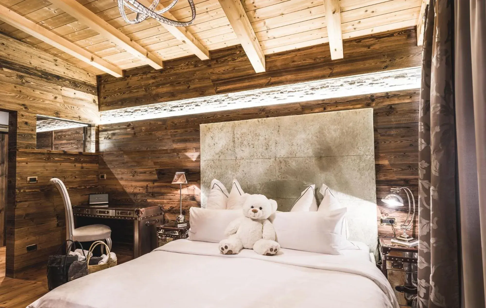 Junior Suite with Mountain View in Alpin Garden Luxury Maison & SPA - Adults Retreat Junior Suite with Mountain View in Alpin Garden Luxury Maison & SPA - Adults Retreat