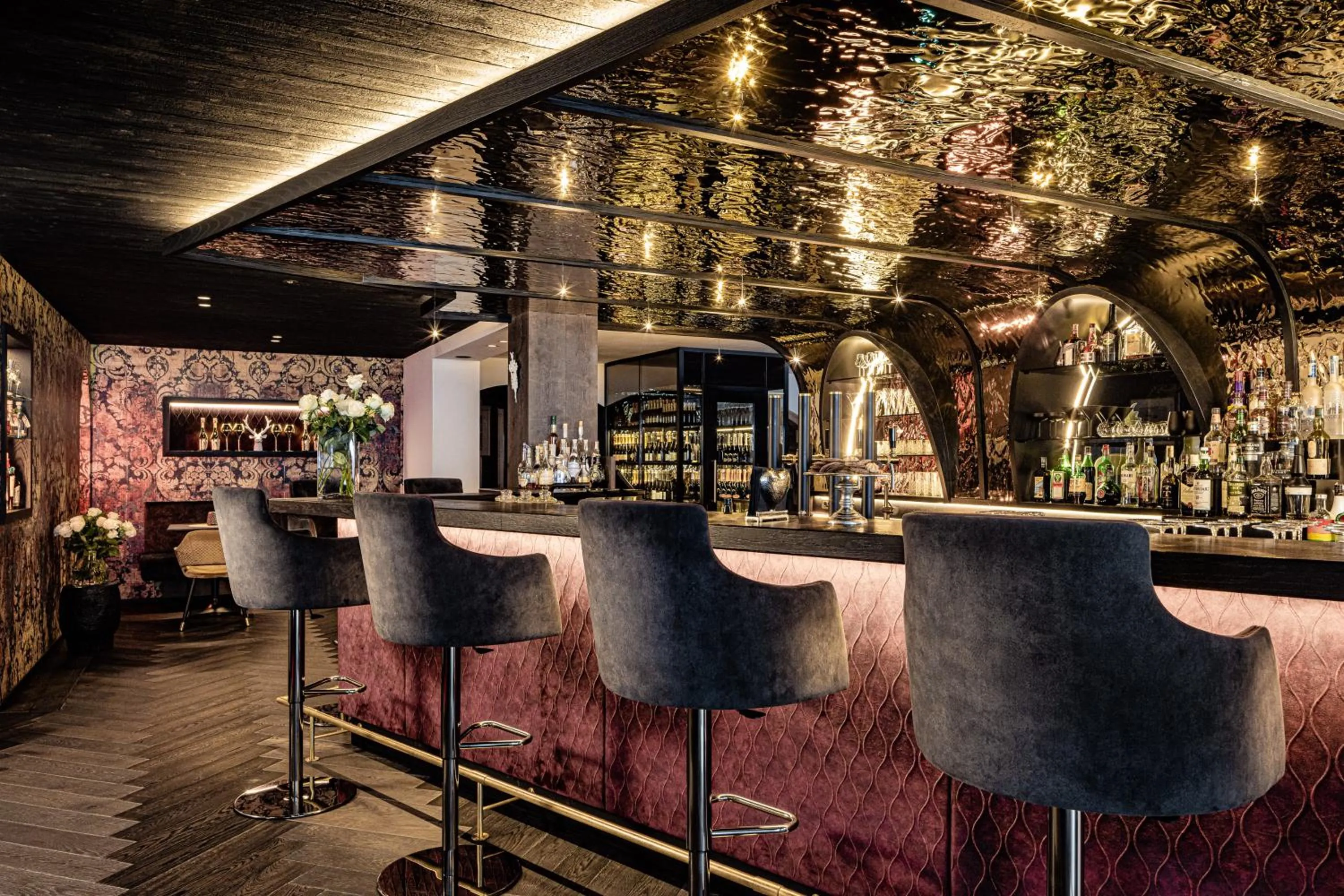 Lounge or bar in Alpin Garden Luxury Maison & SPA - Adults Only