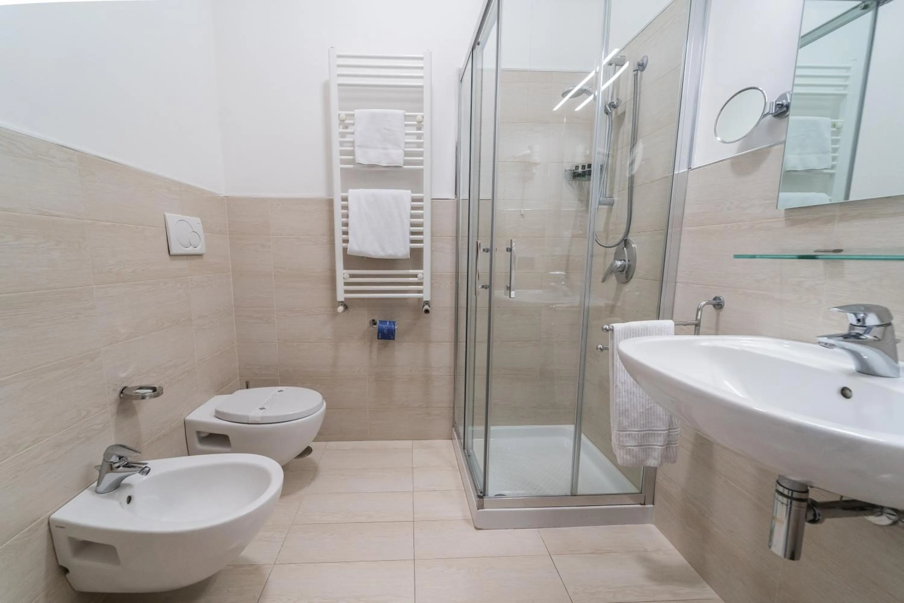 Bathroom in Hotel Majesty Bari