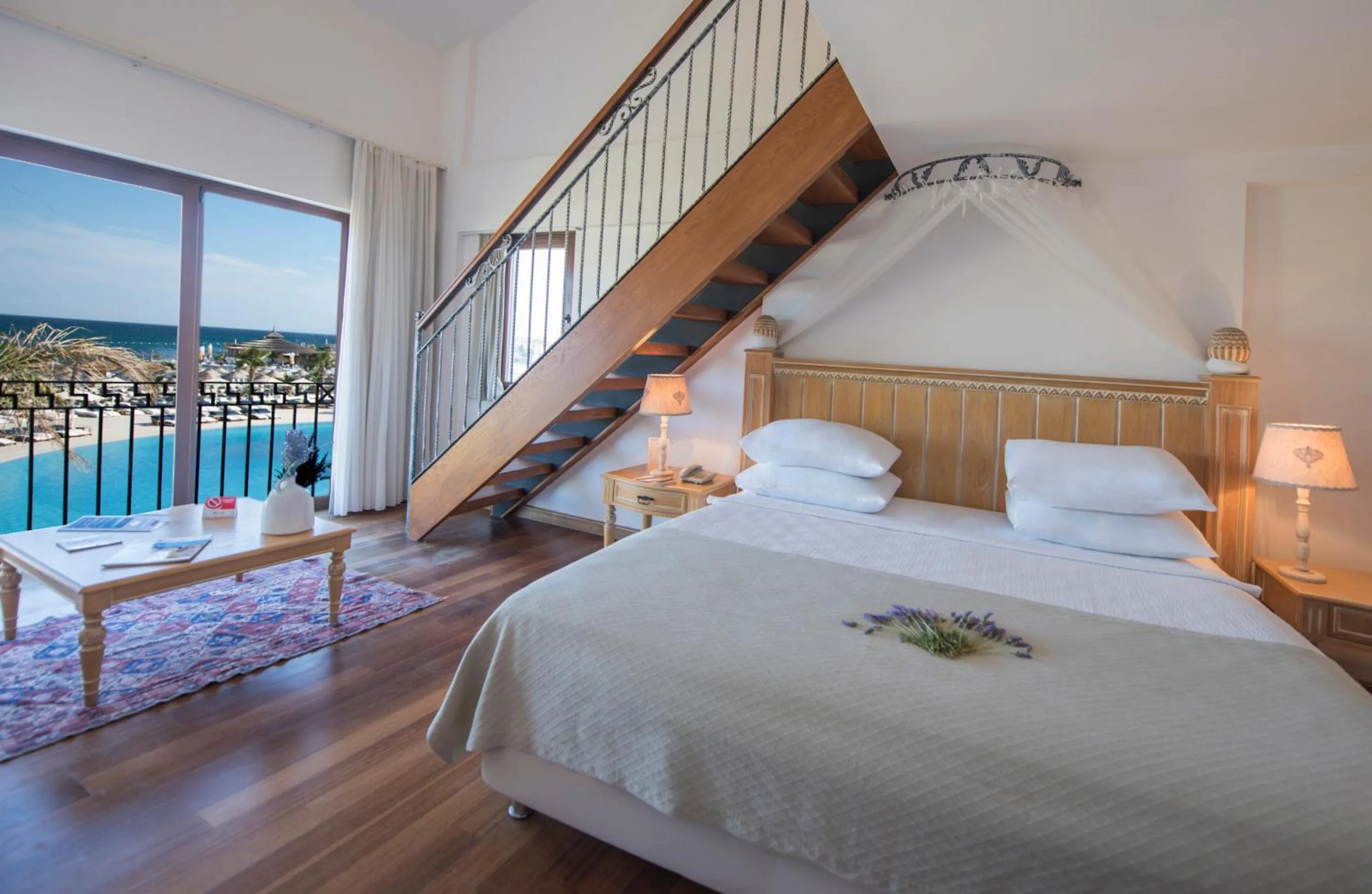 Sea view, Bed in Cocos The Club Solto