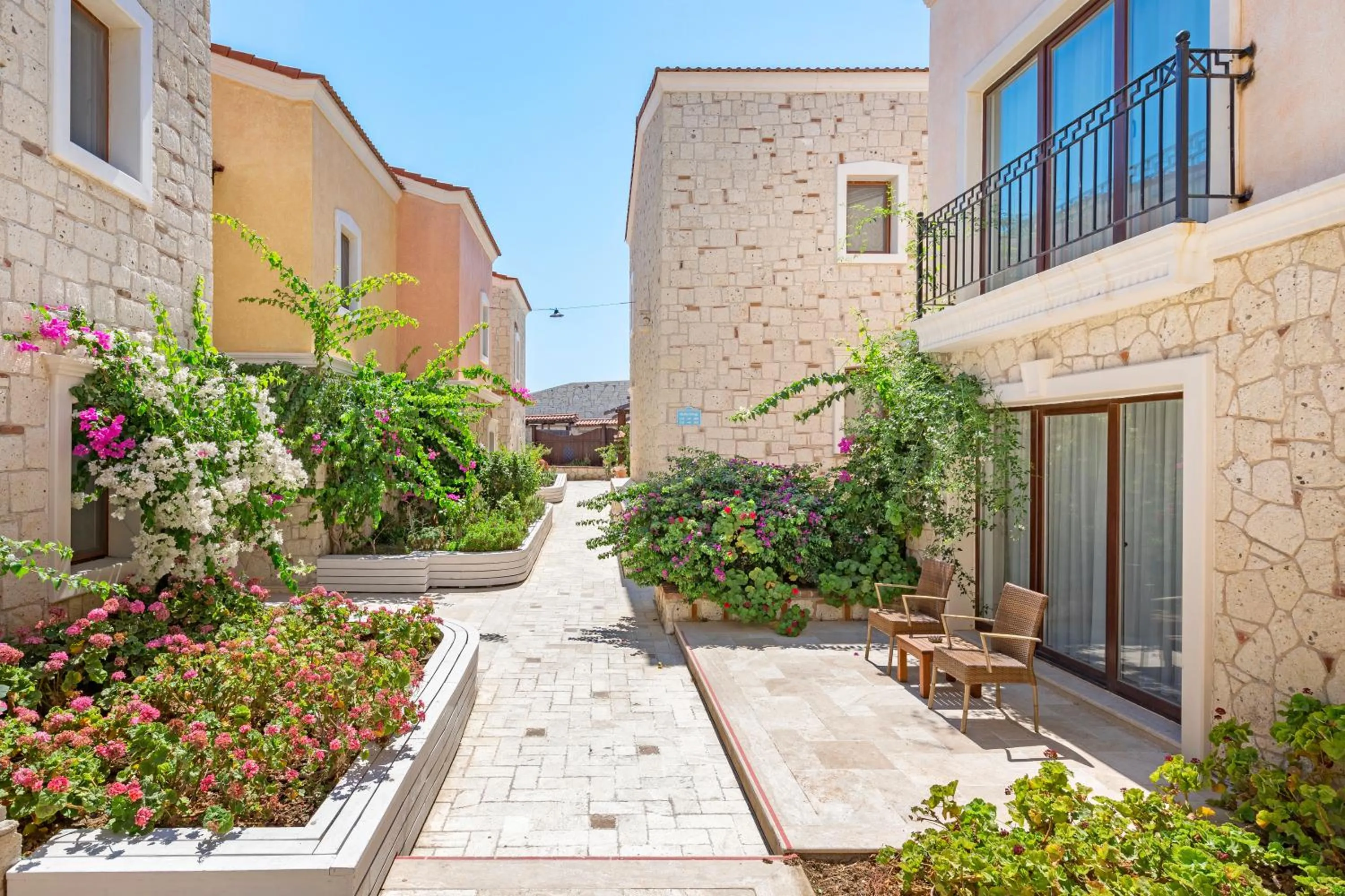 Property building in Cocos The Club Solto