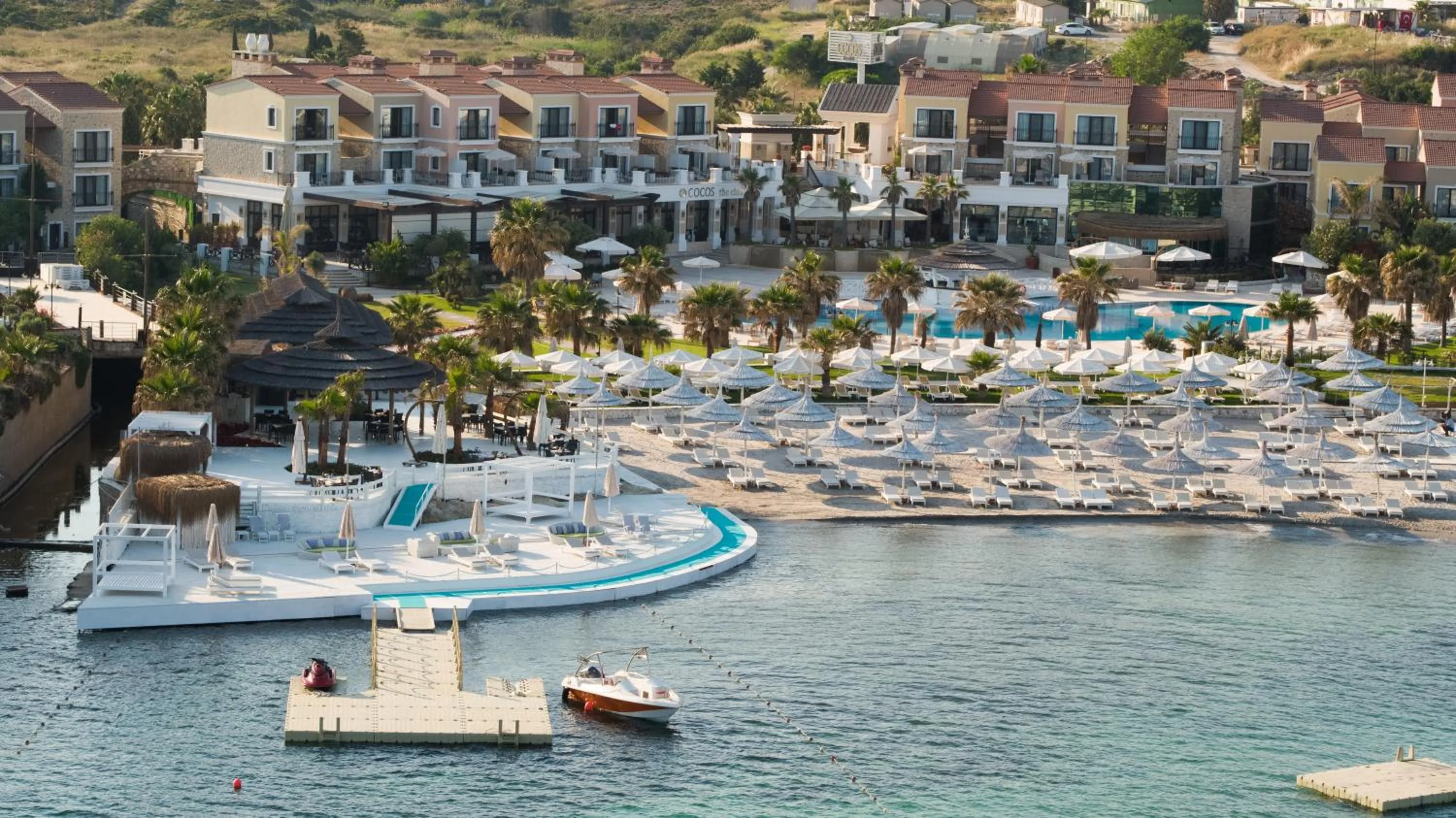 Property building in Cocos The Club Solto