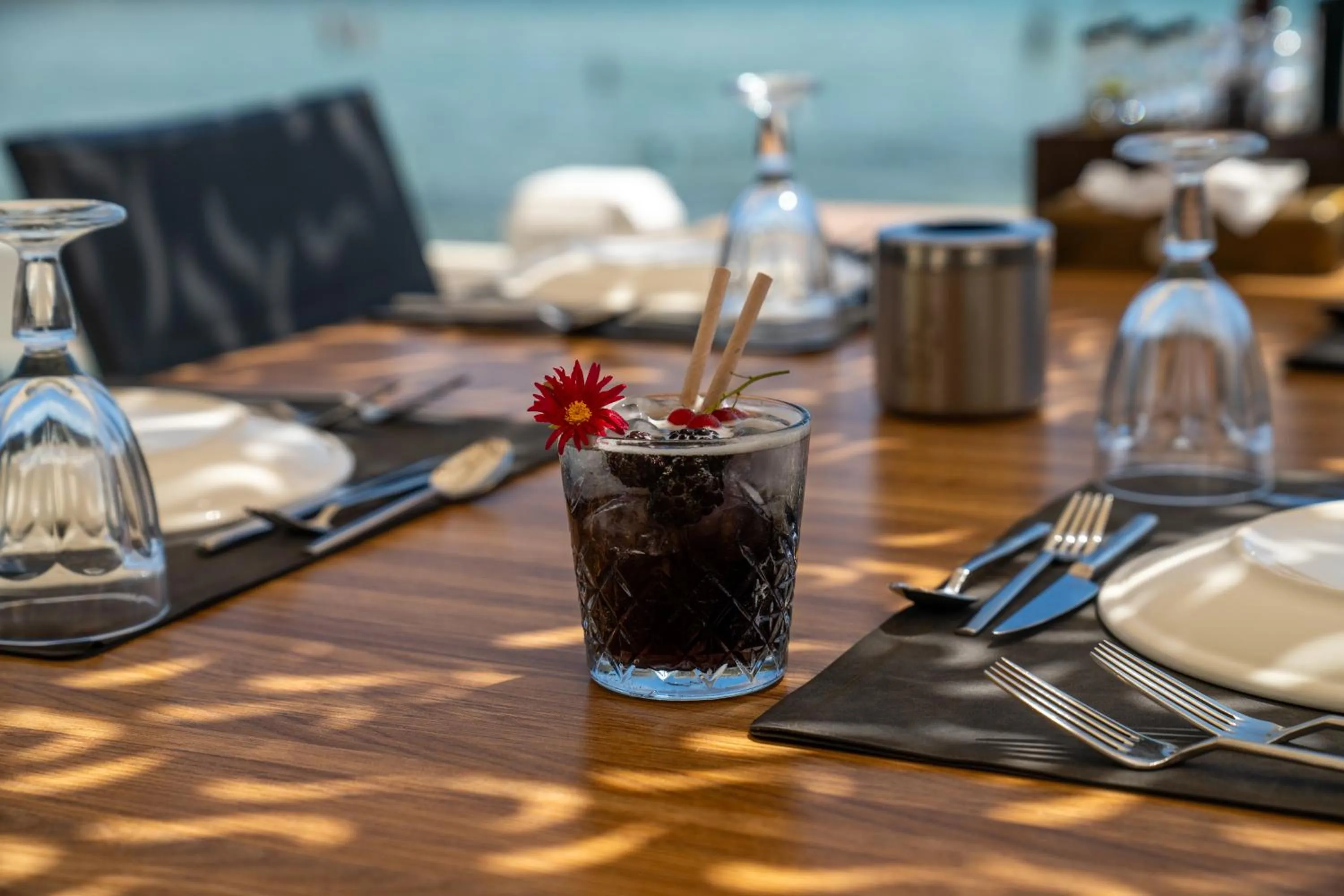 Restaurant/places to eat in Cocos The Club Solto