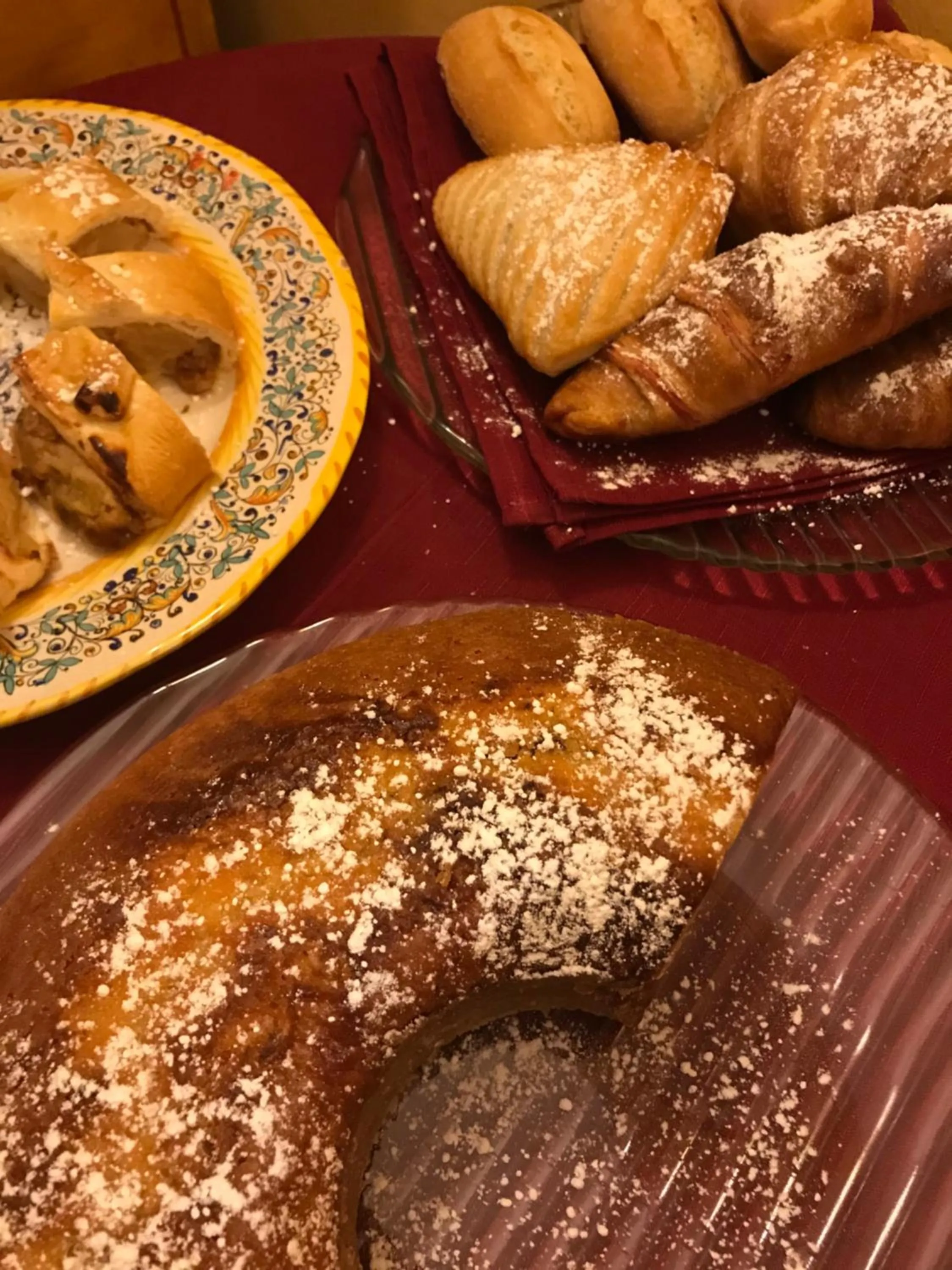 Continental breakfast, Food in Hotel Berti