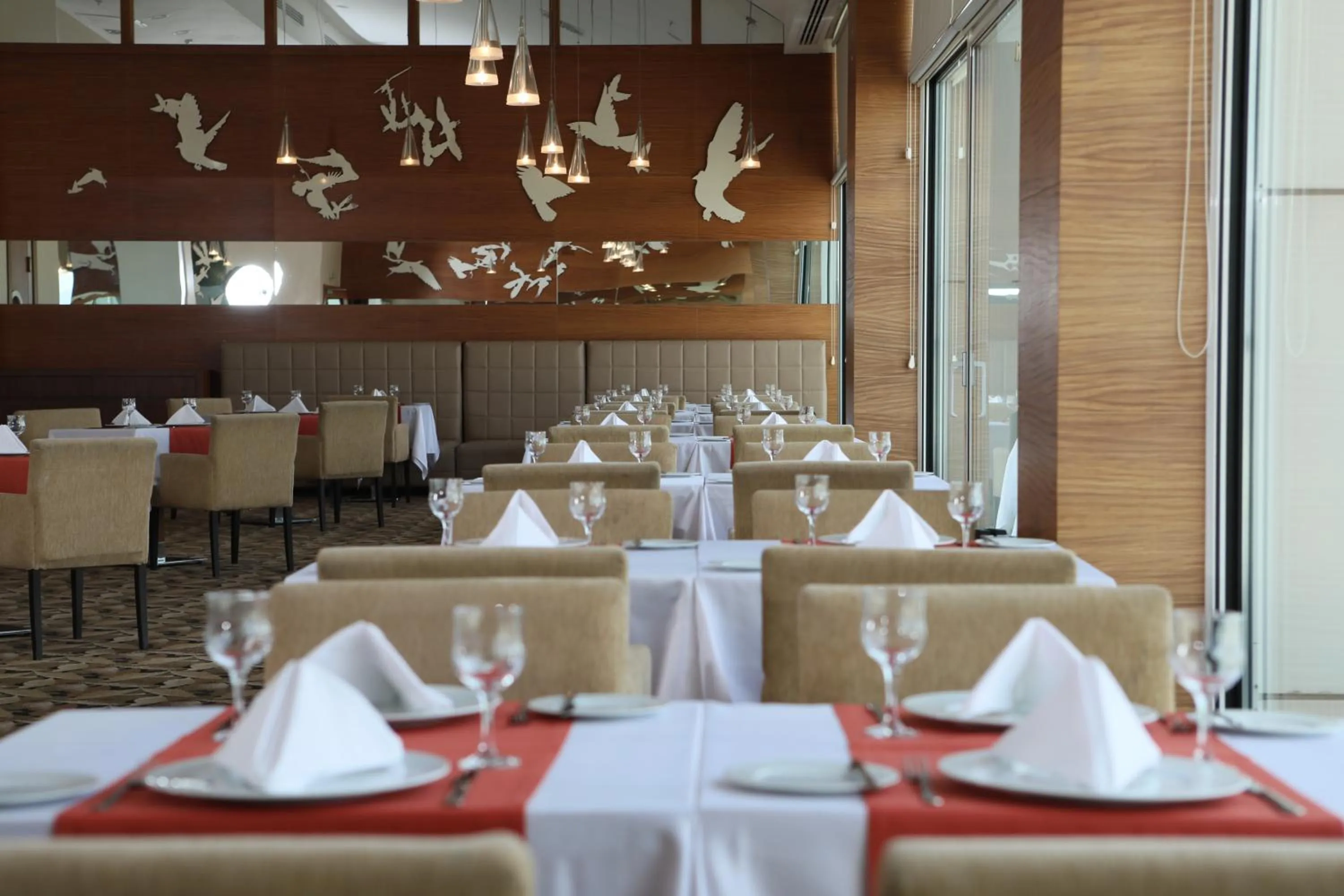 Restaurant/places to eat in Baia Bursa Hotel