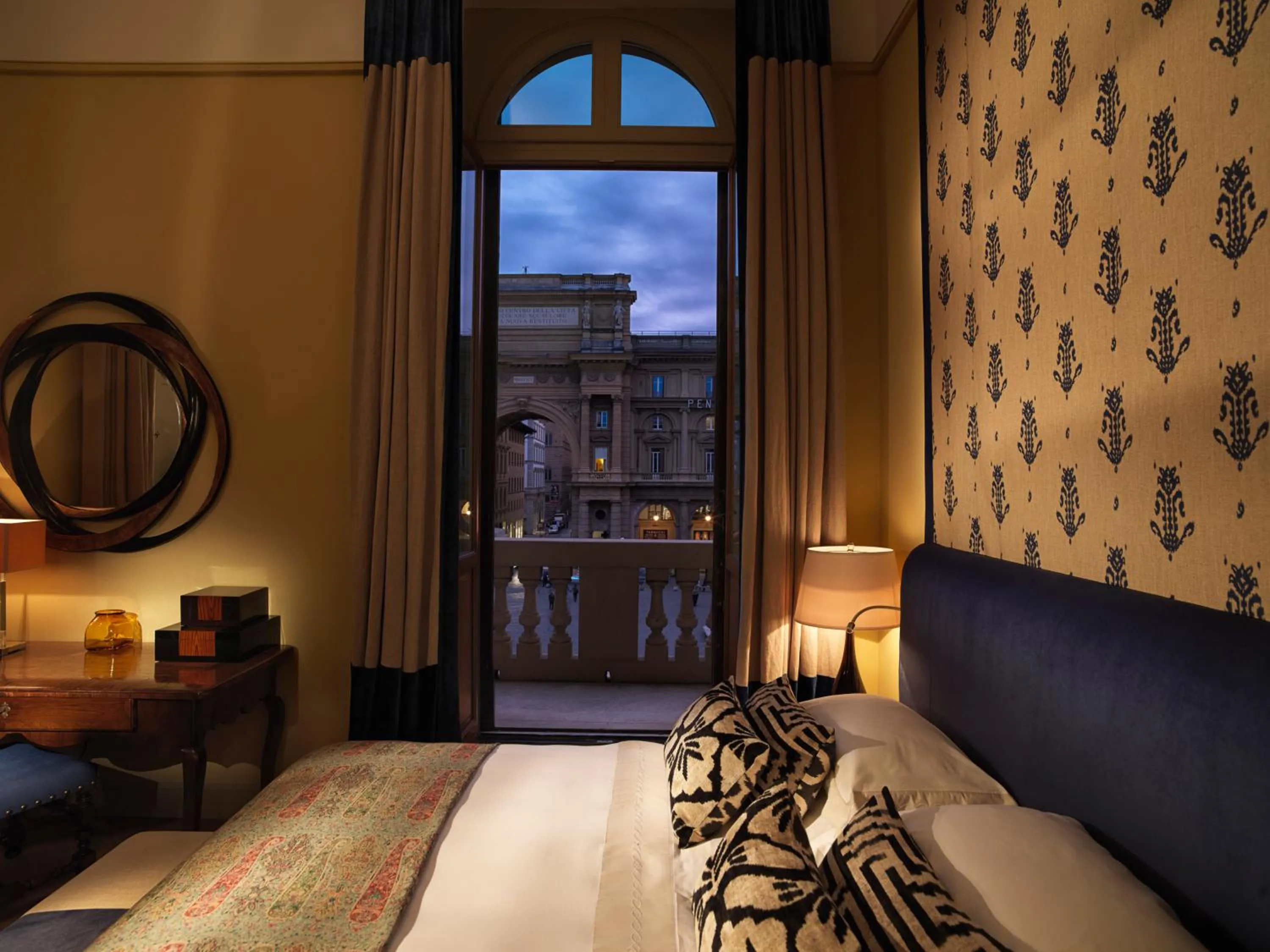 Bed in Rocco Forte Hotel Savoy