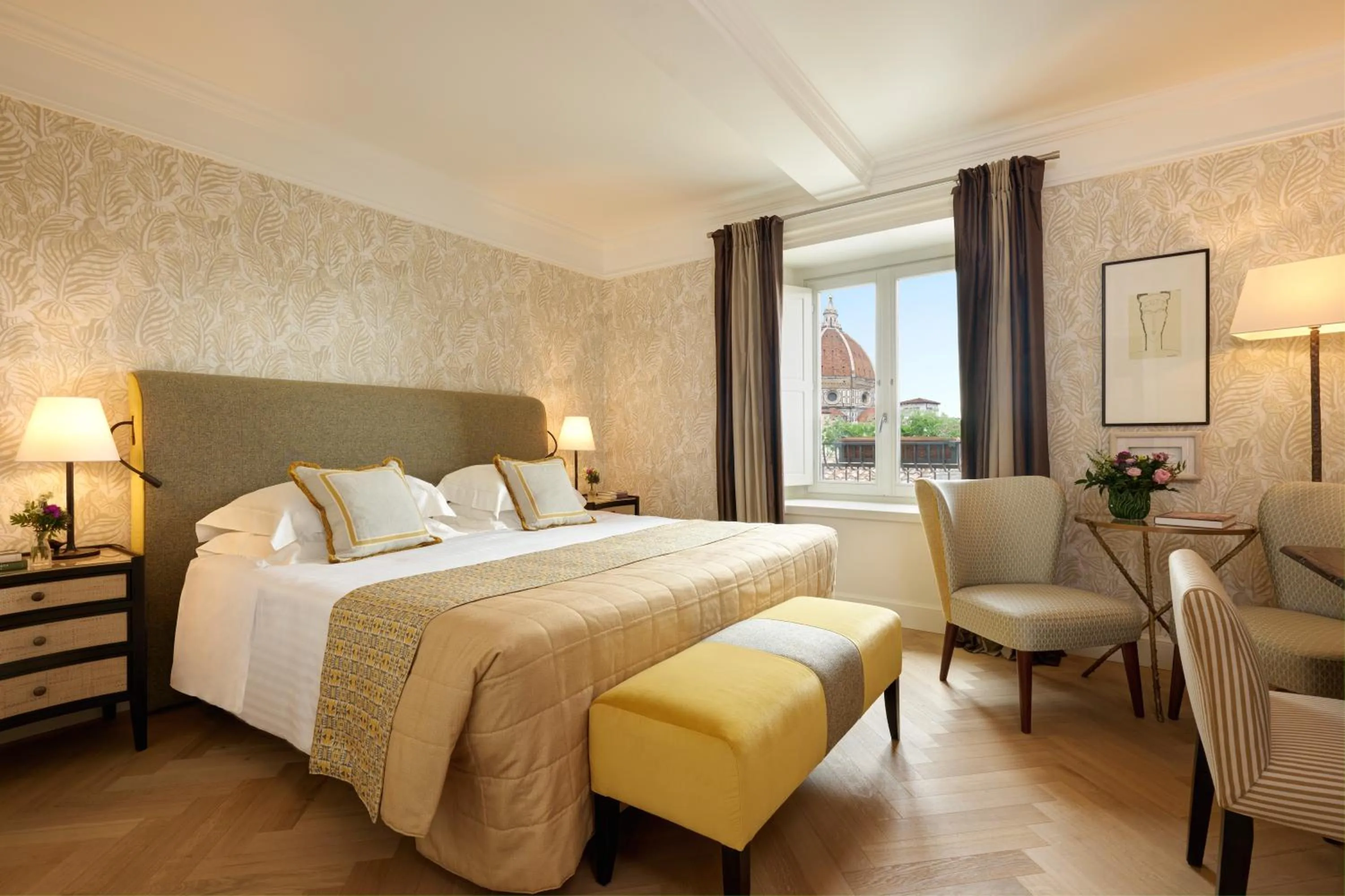 Bedroom, Bed in Rocco Forte Hotel Savoy