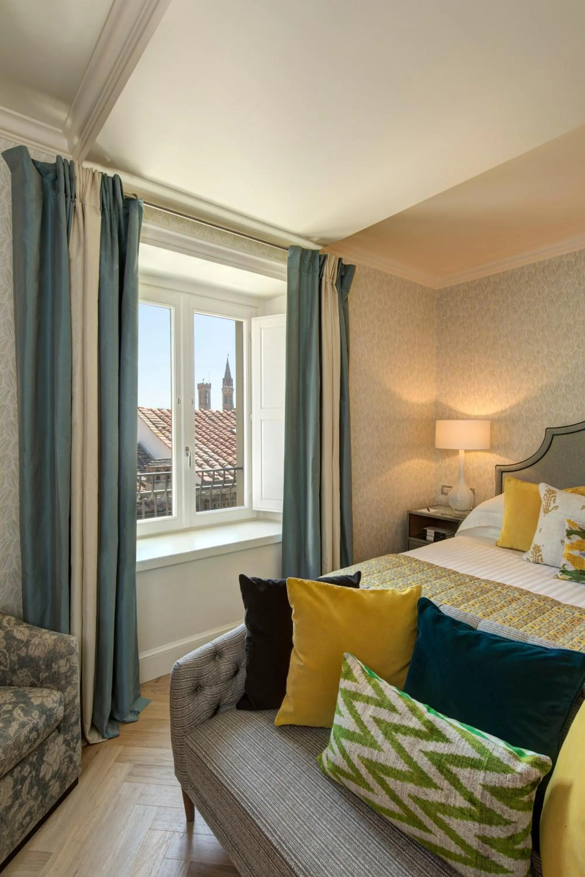 Bedroom, Bed in Rocco Forte Hotel Savoy