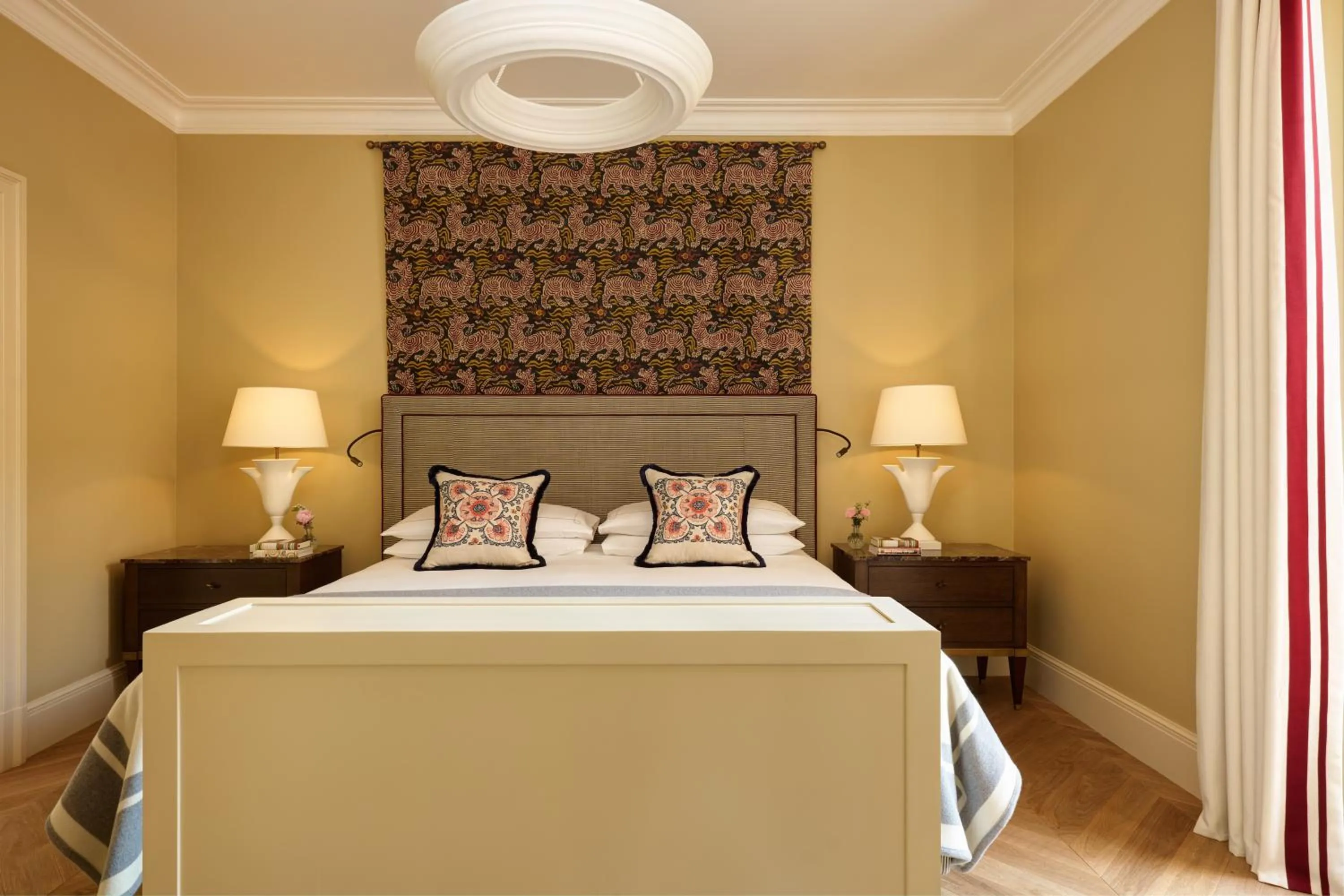 Bed in Rocco Forte Hotel De Russie