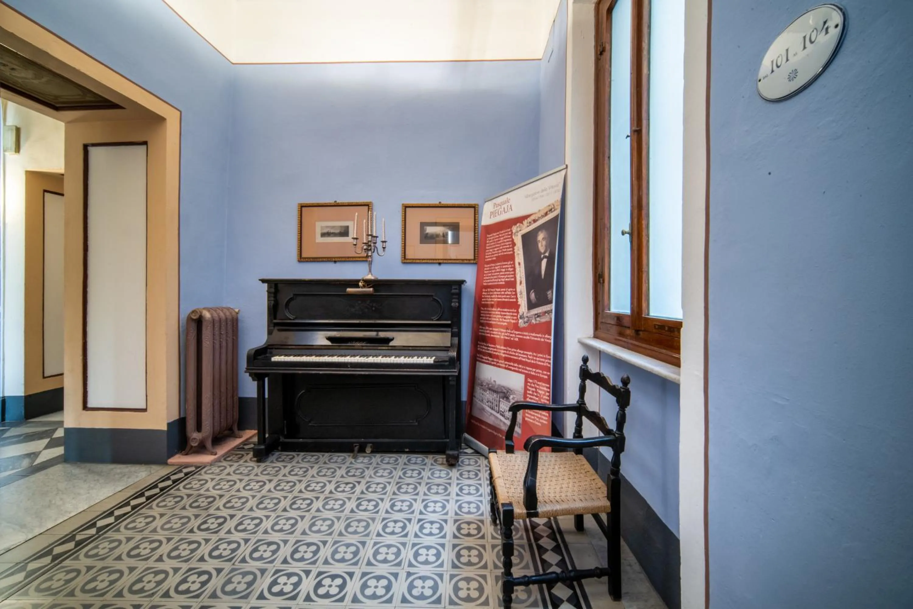 Lobby or reception in Royal Victoria Hotel