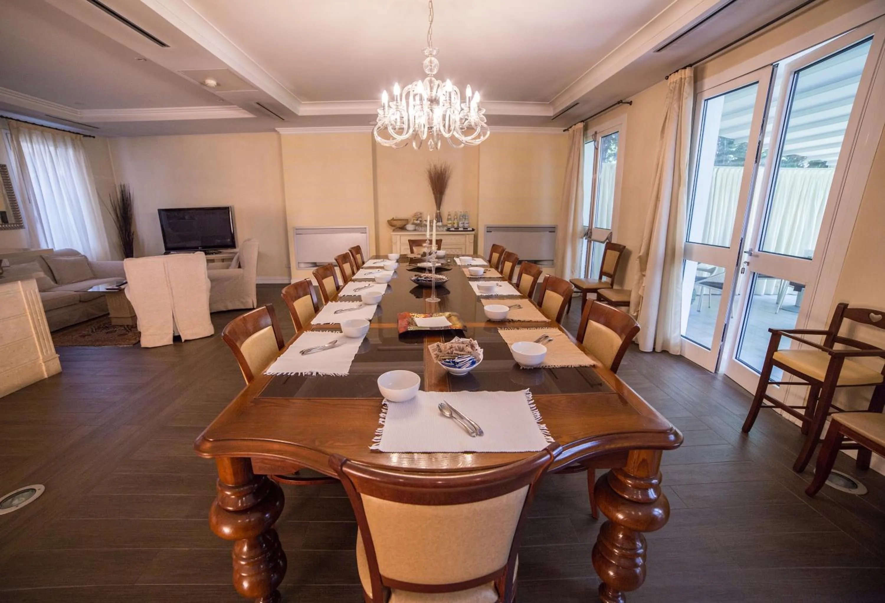 Restaurant/places to eat in Hotel Patavium