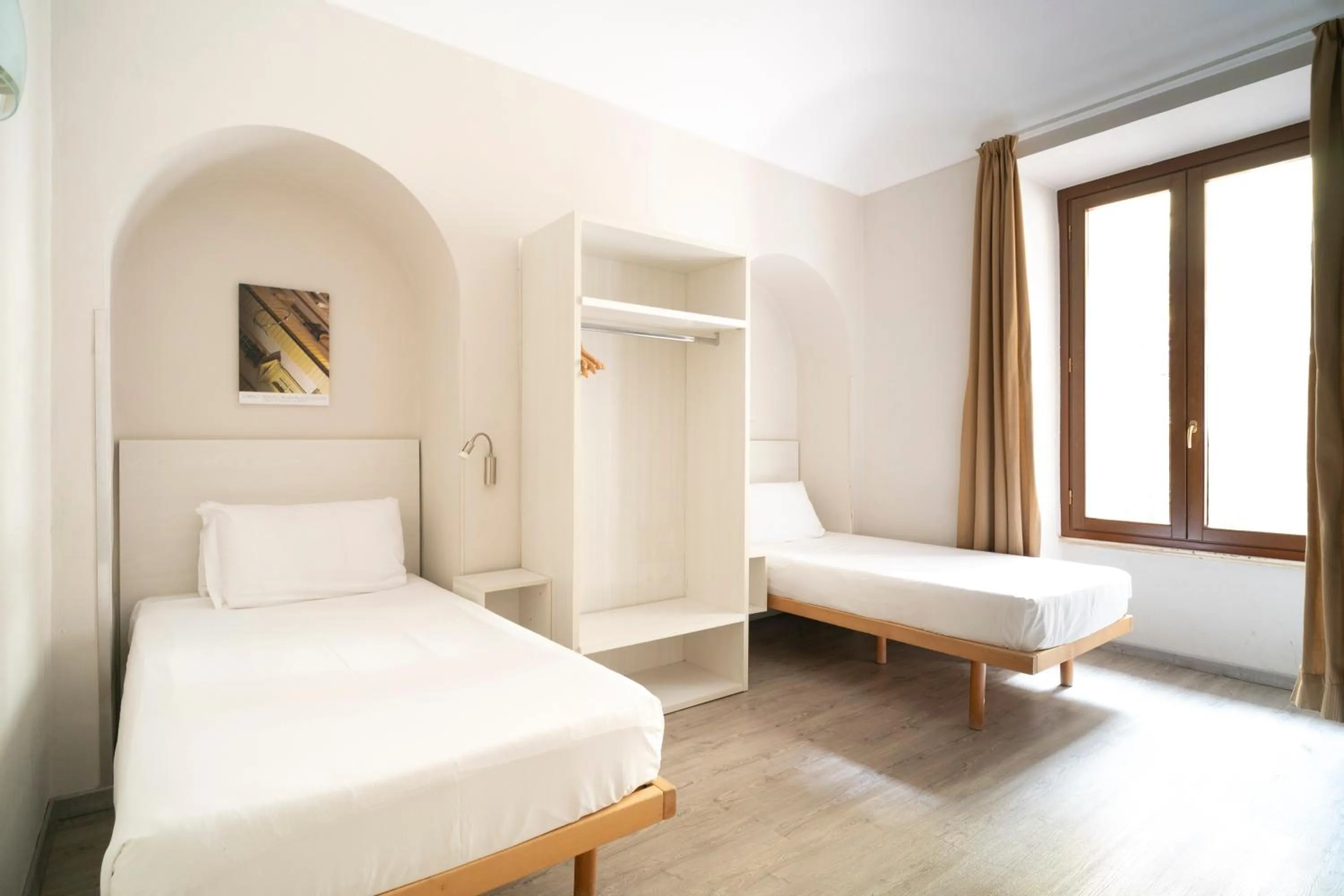 Bed in Hotel Astoria