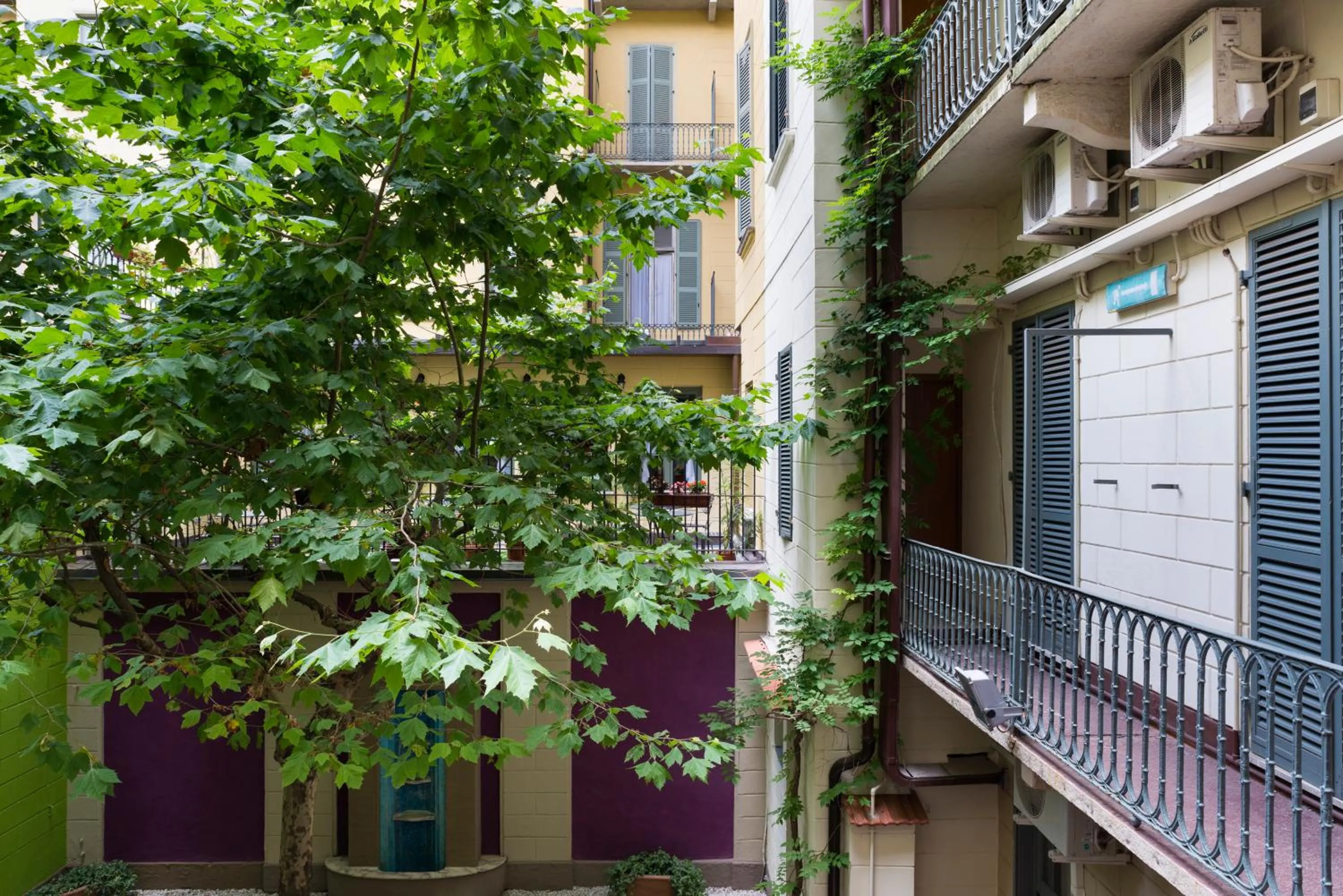 Day in Hotel Astoria