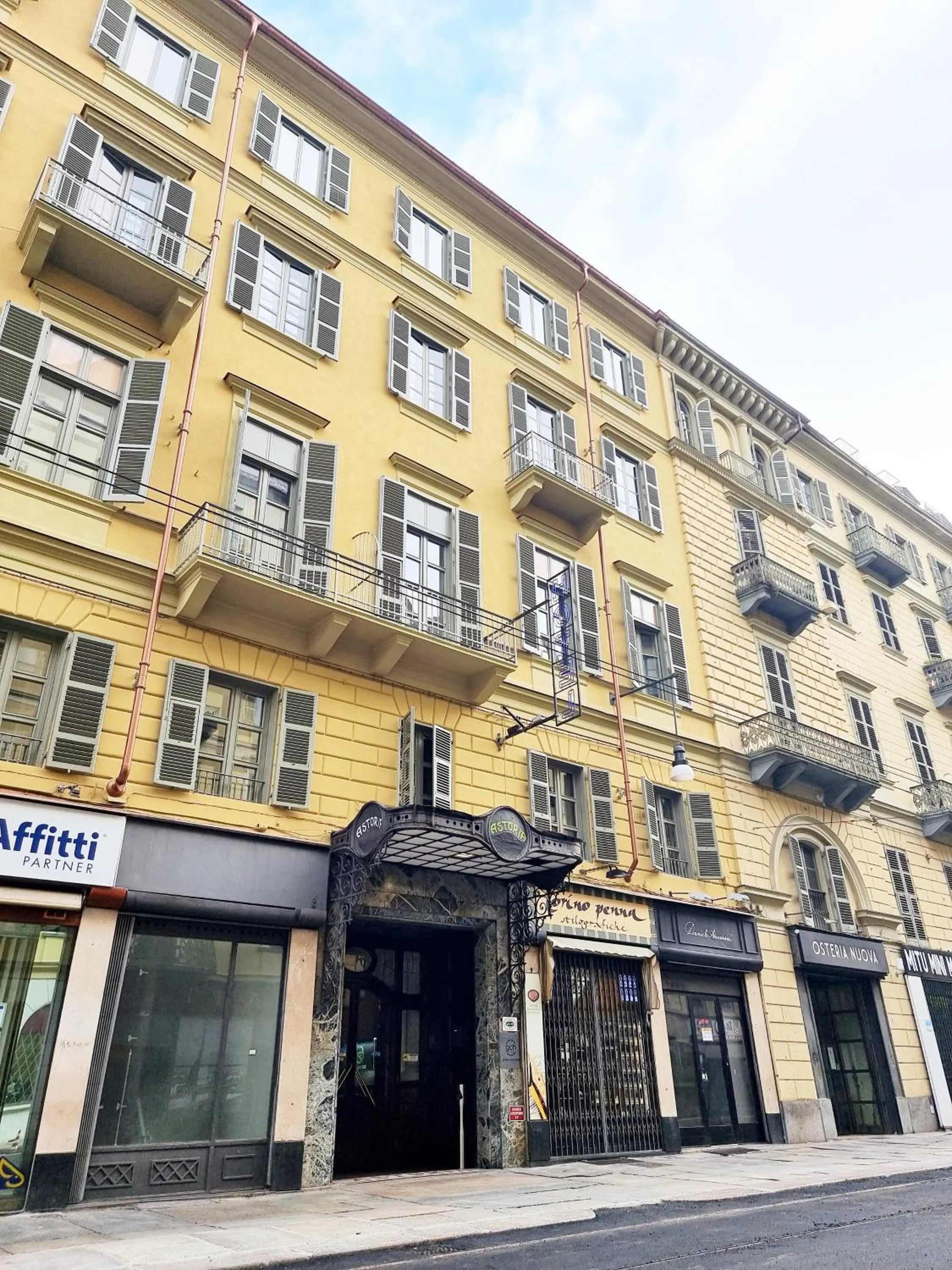 Property building in Hotel Astoria