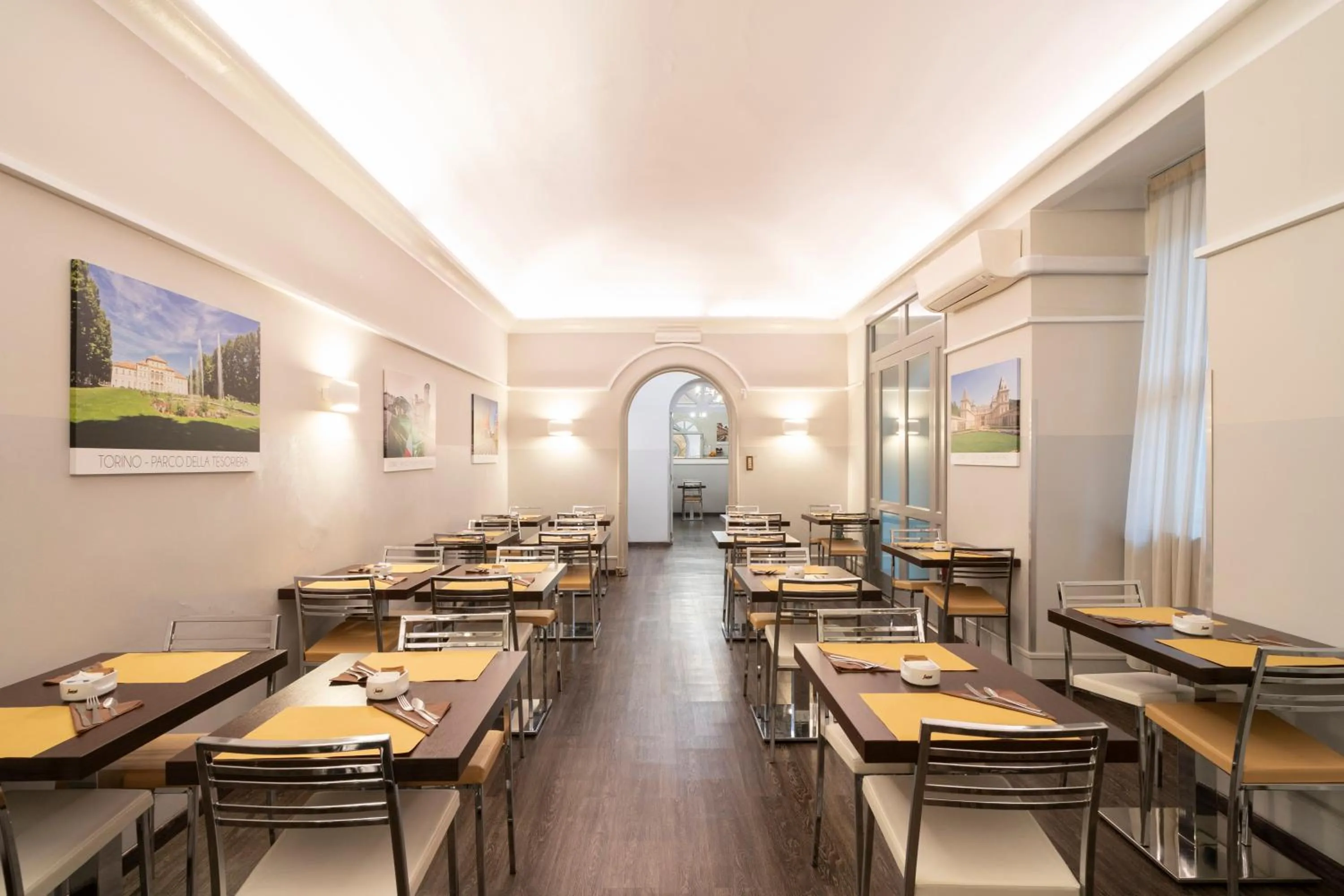 Breakfast in Hotel Astoria