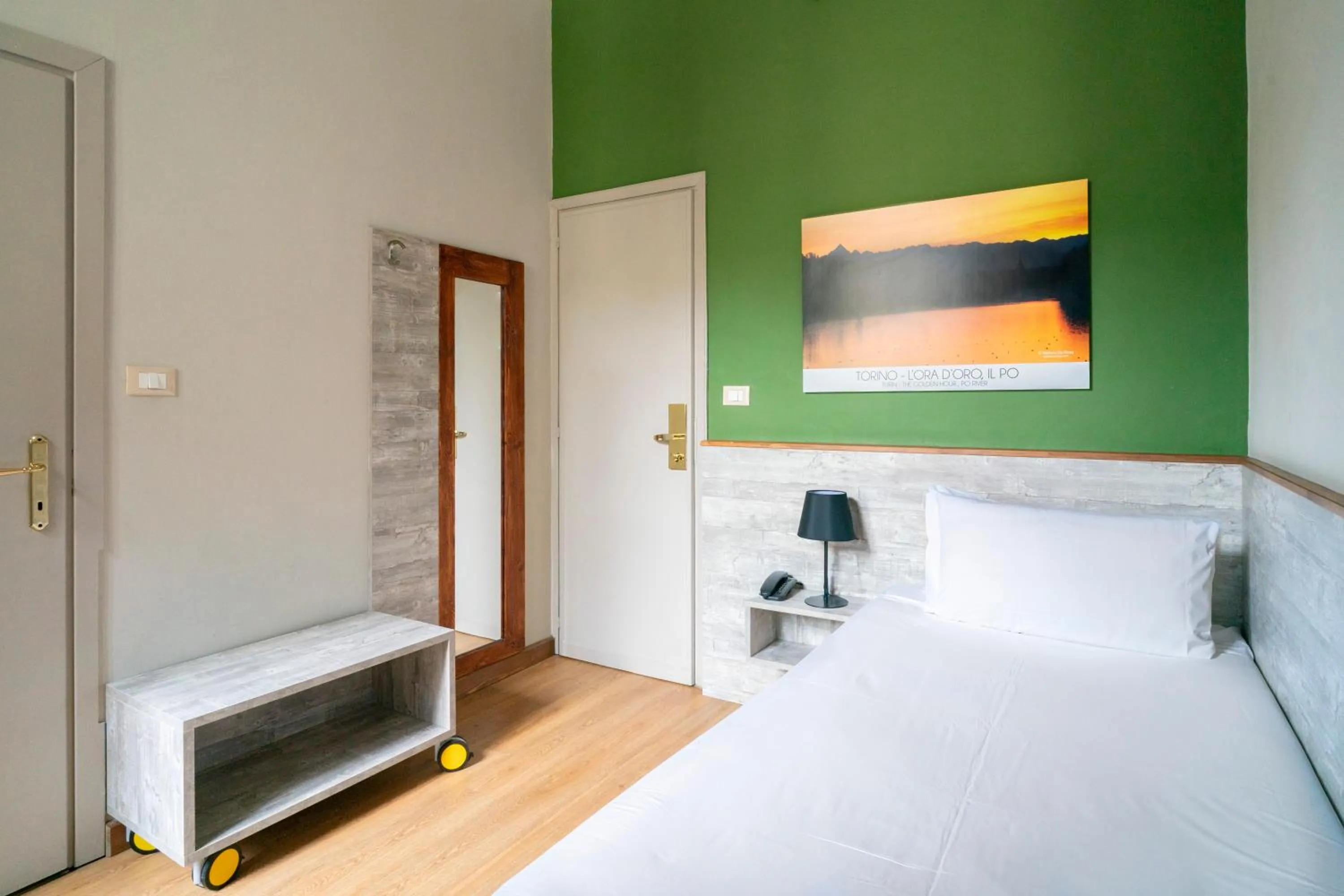 Bed in Hotel Astoria