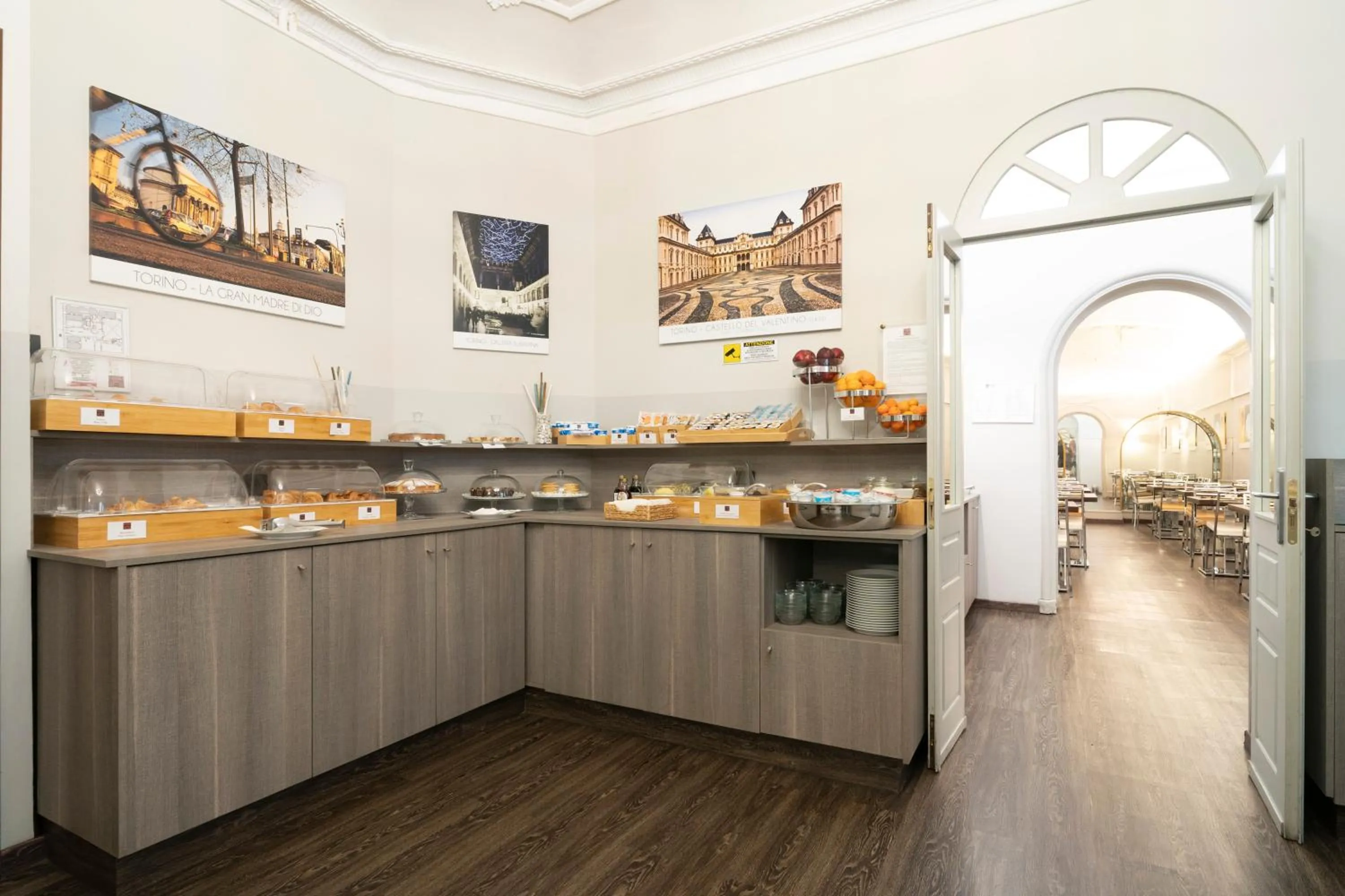 Breakfast in Hotel Astoria