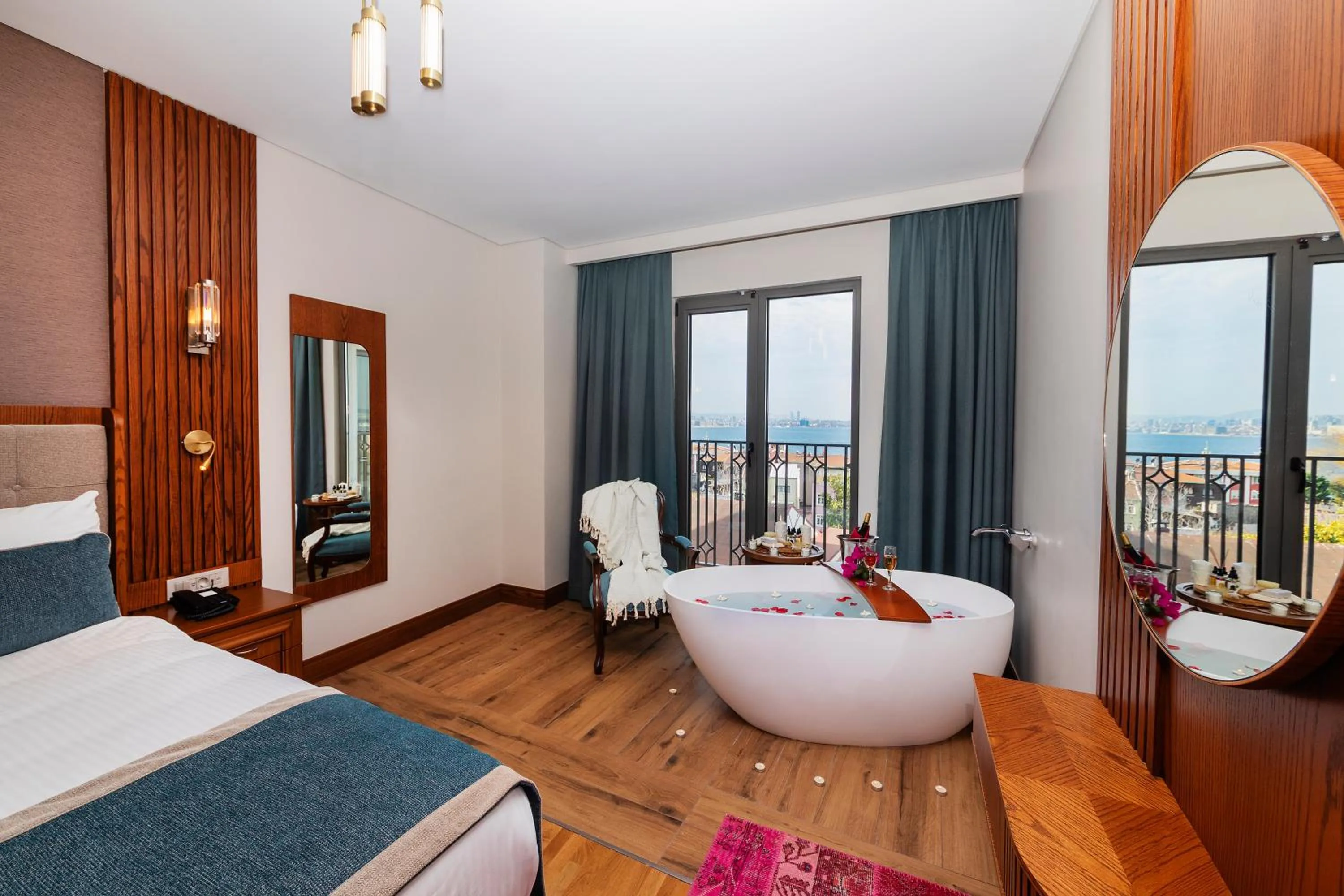 Sea view, Bed in Triton Hotel