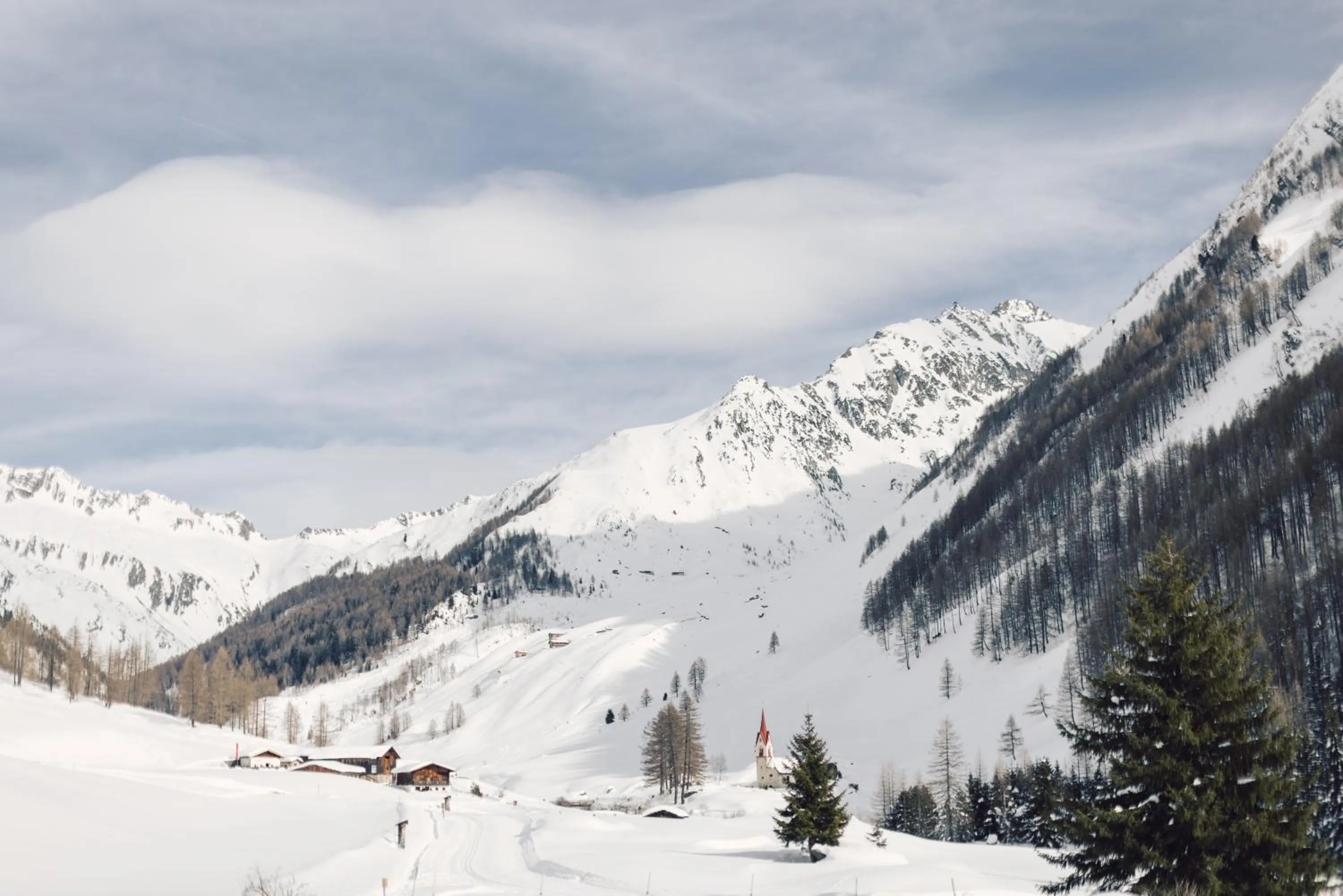 Natural landscape in Alpenpalace Luxury Hideaway & Spa Retreat