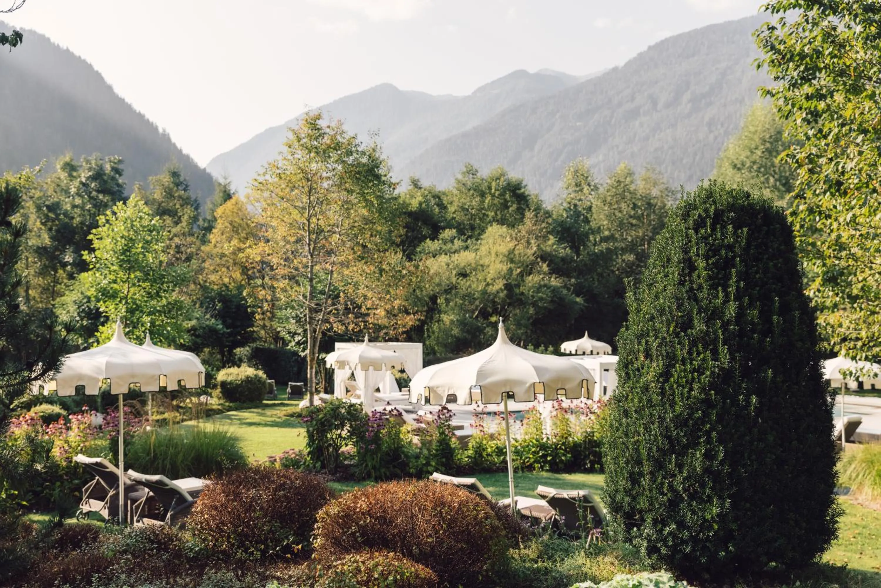 Natural landscape in Alpenpalace Luxury Hideaway & Spa Retreat