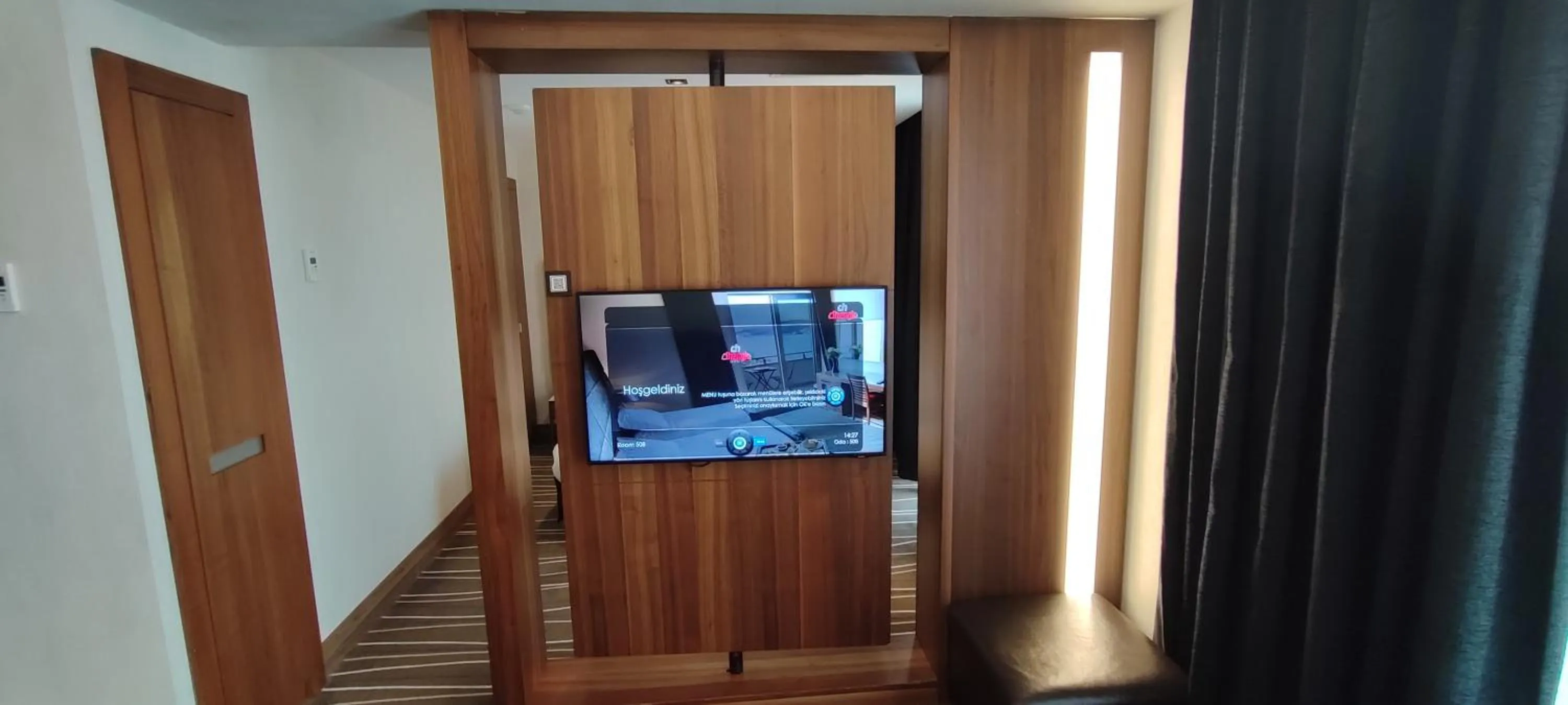 Communal lounge/ TV room in Cihangir Hotel Bosphorus