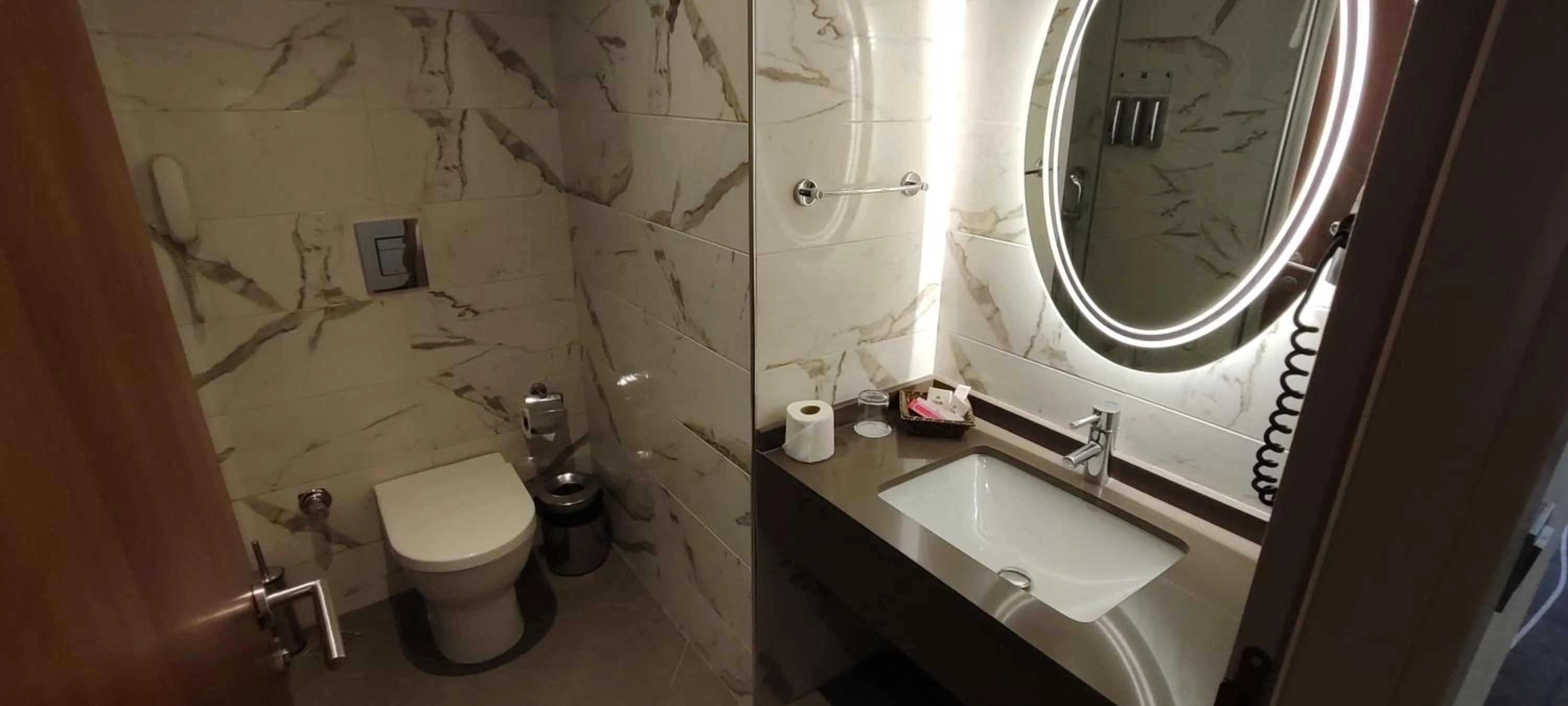 Shower in Cihangir Hotel Bosphorus