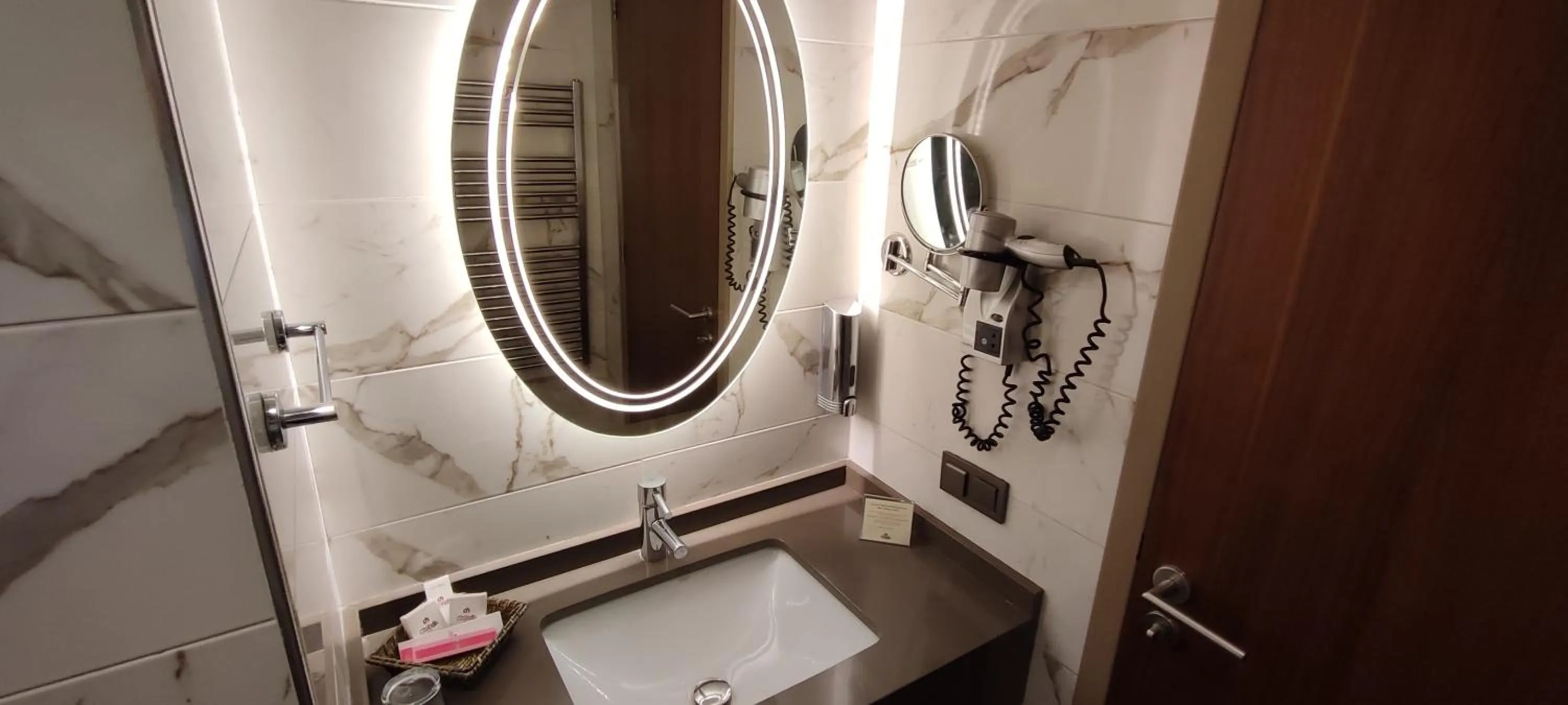 Shower in Cihangir Hotel Bosphorus