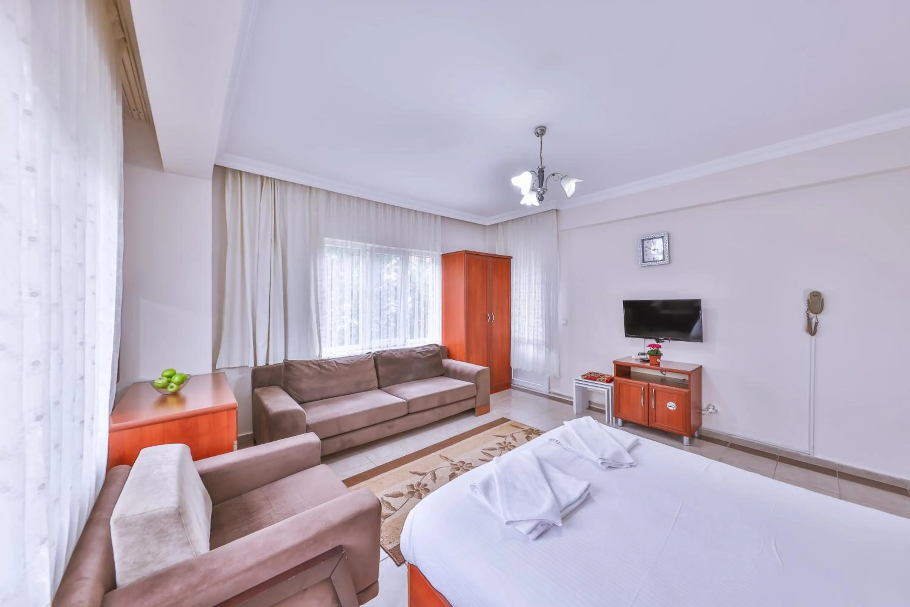 Bed in Afyon Dundar Thermal Villa
