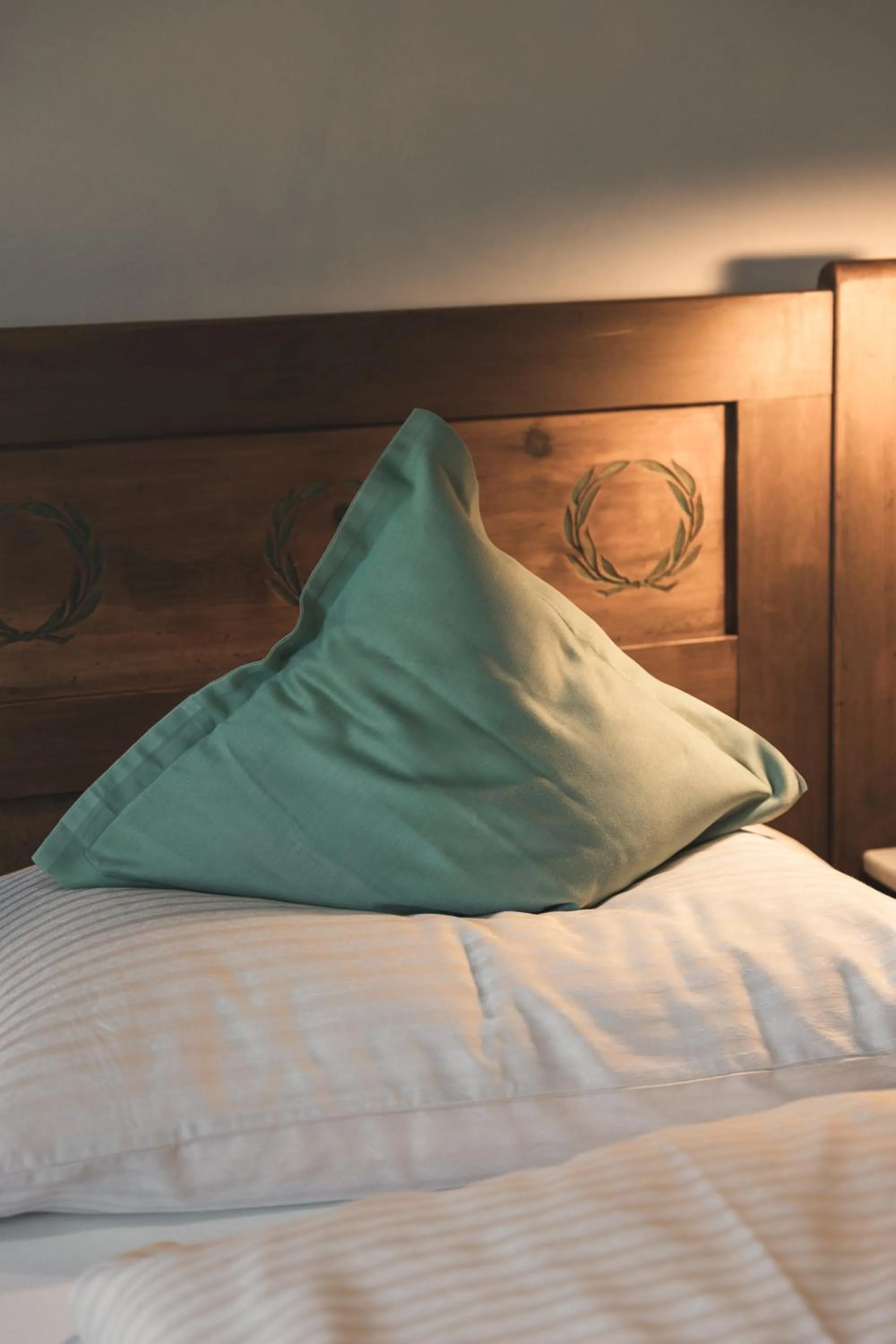 Bed in Parkhotel Holzner