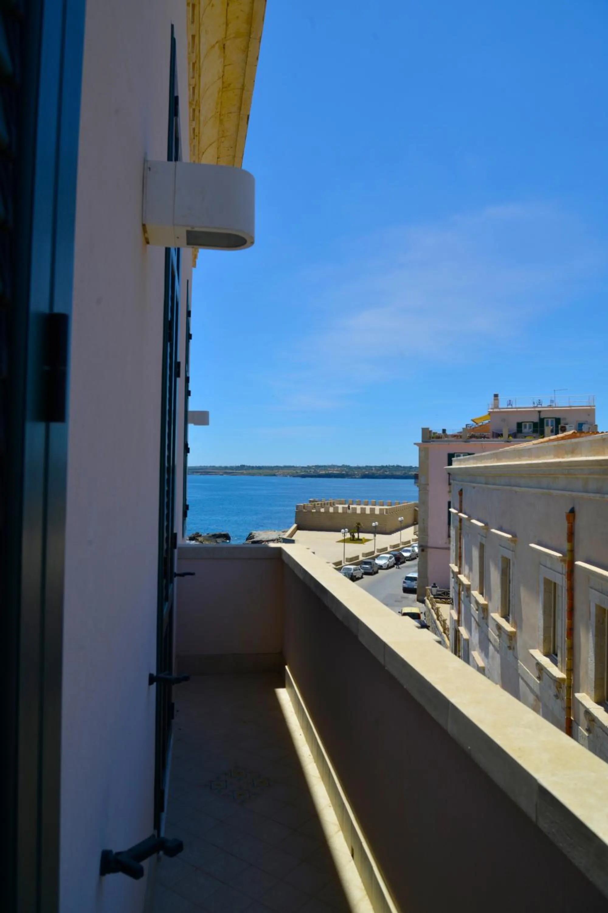 Balcony/Terrace in Livingston Hotel