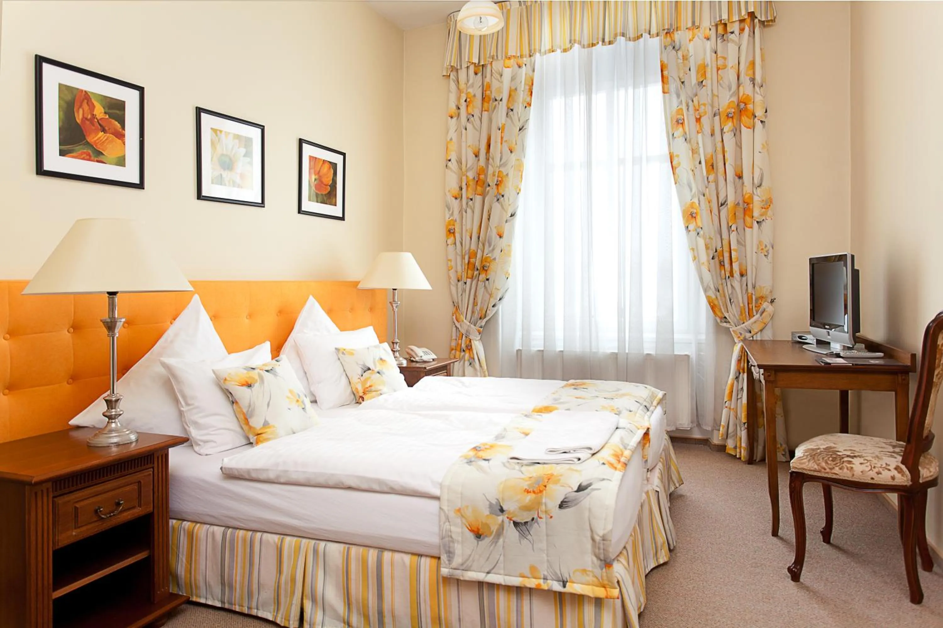 Bed in Pałac Brunów - Wellness & SPA