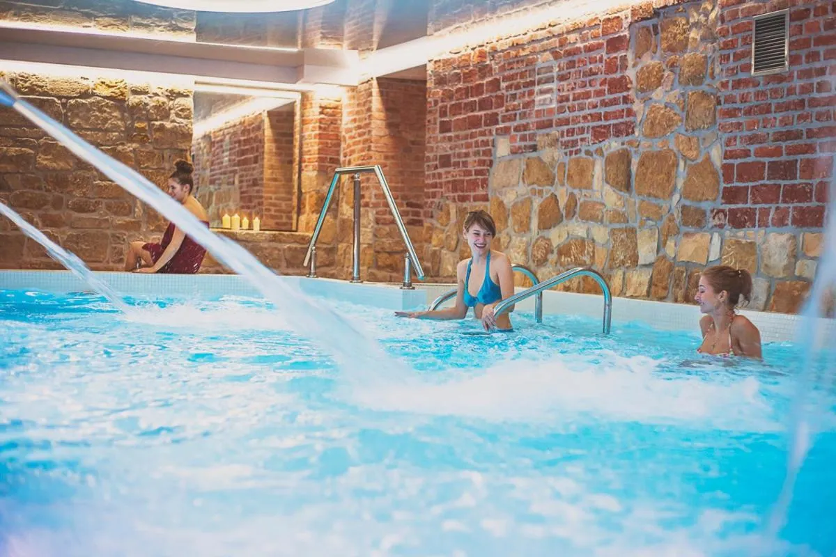 People in Pałac Brunów - Wellness & SPA