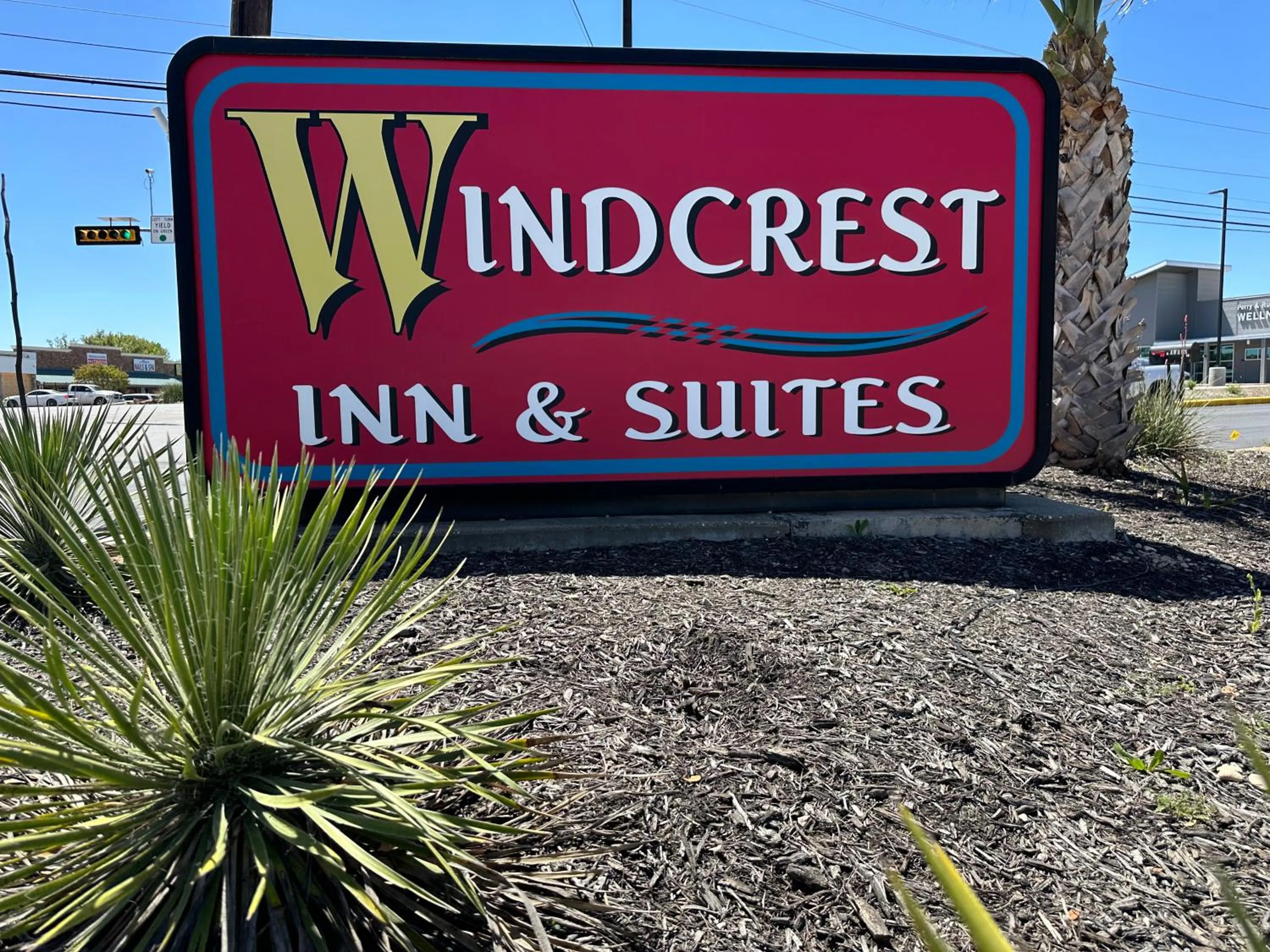 Windcrest Inn and Suites