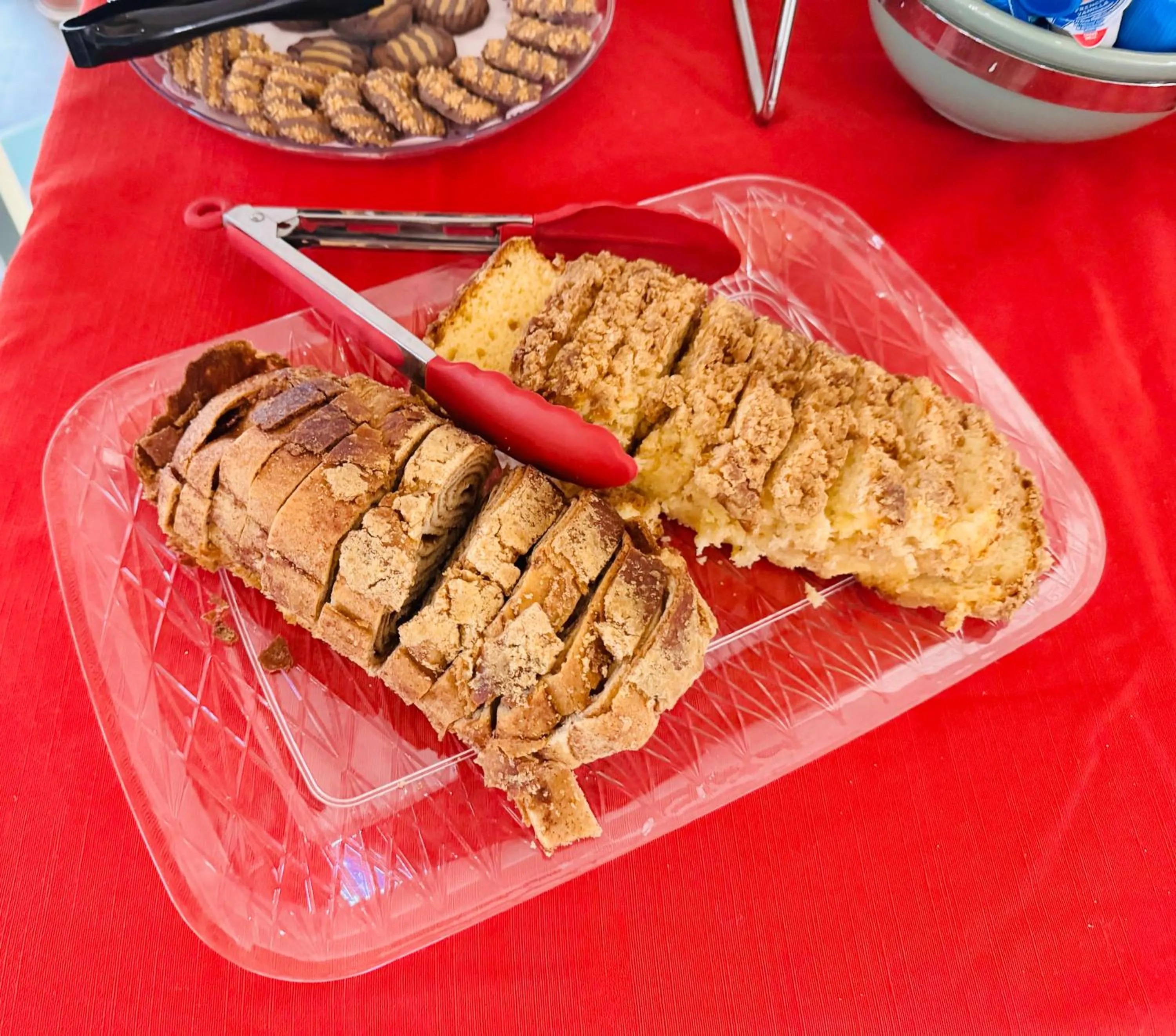 Buffet breakfast in Windcrest Inn and Suites