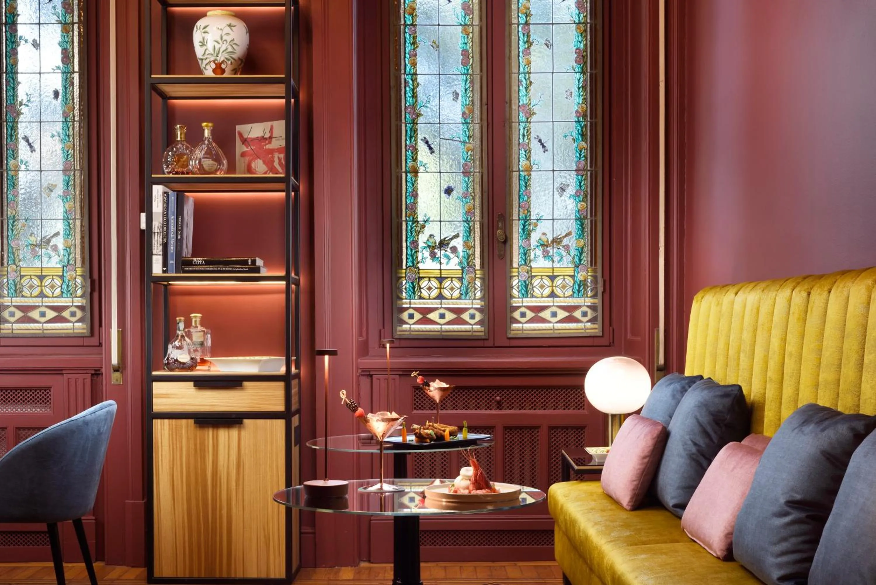 Lounge or bar in Villa Cortine Palace Relais Chateaux