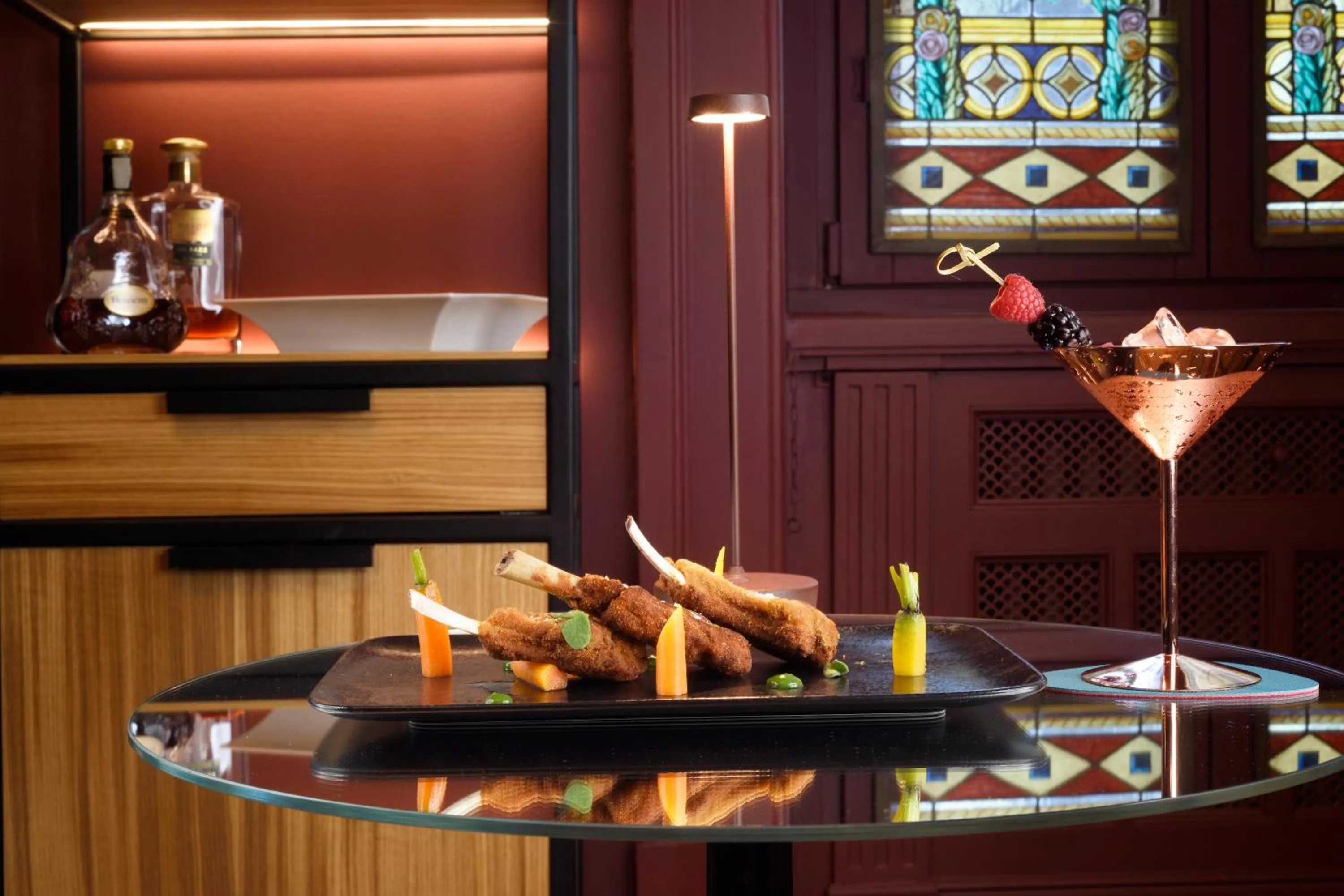 Lounge or bar in Villa Cortine Palace Relais Chateaux