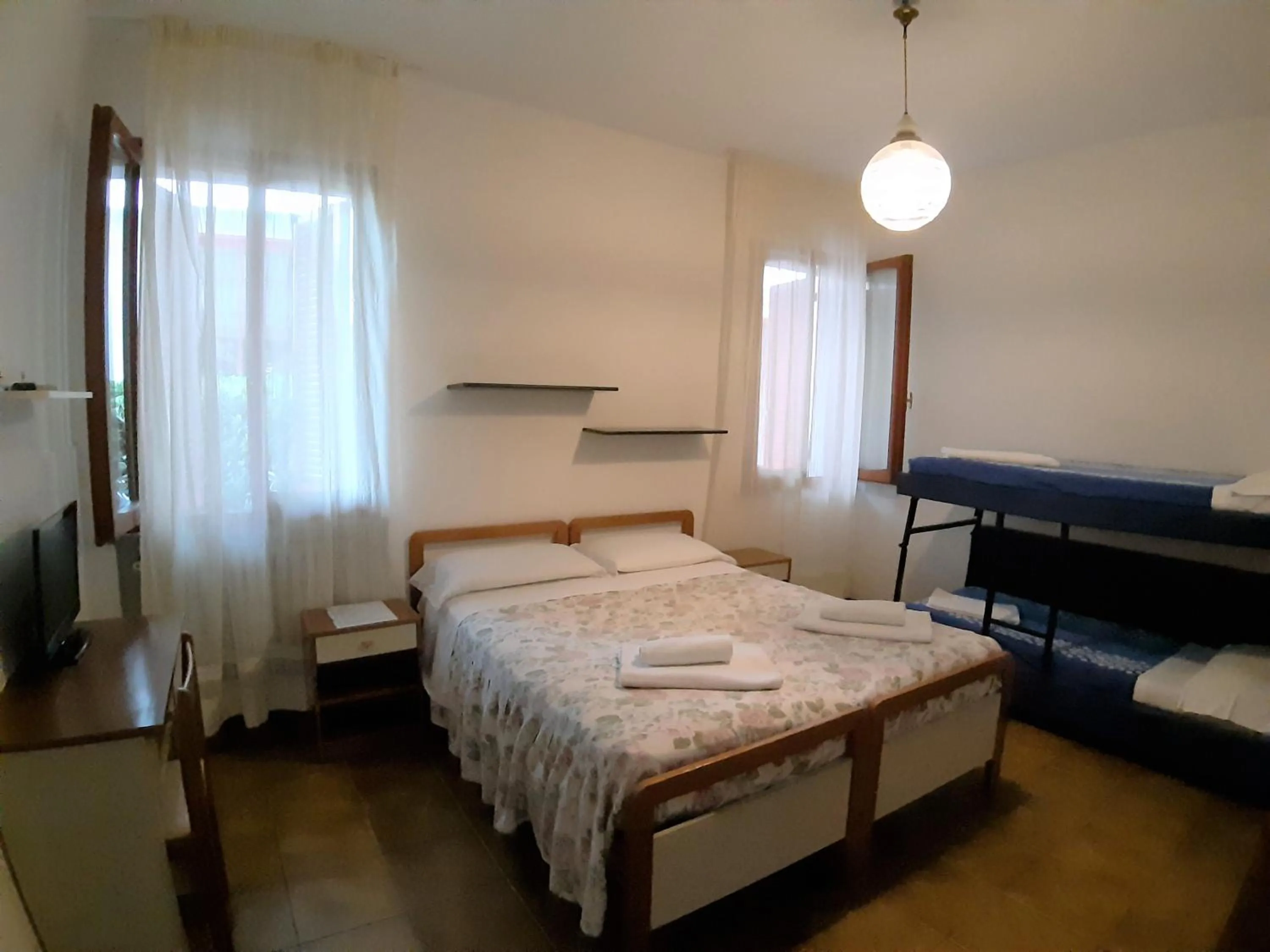 Other, Bed in Hotel De Amicis