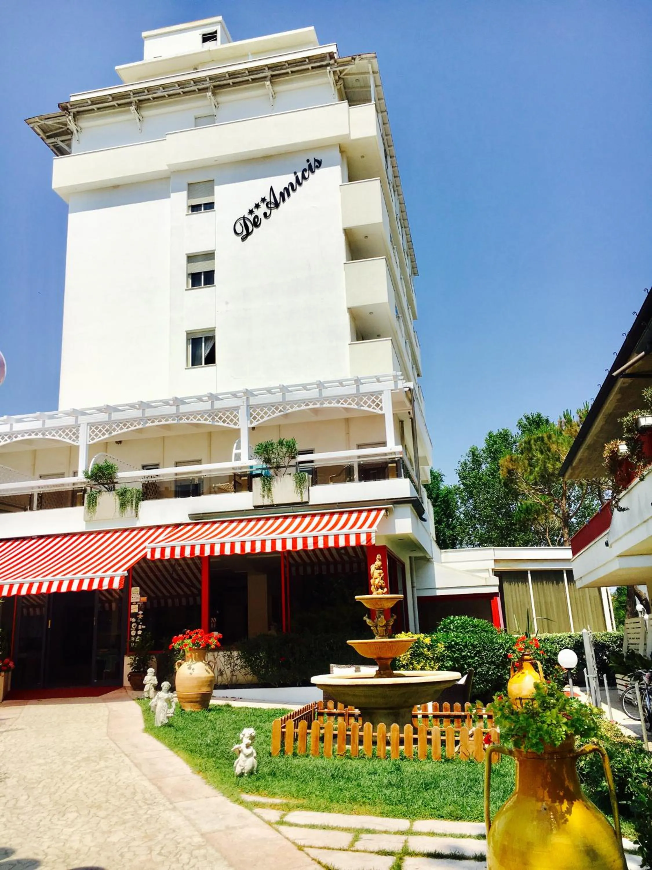 Property building in Hotel De Amicis