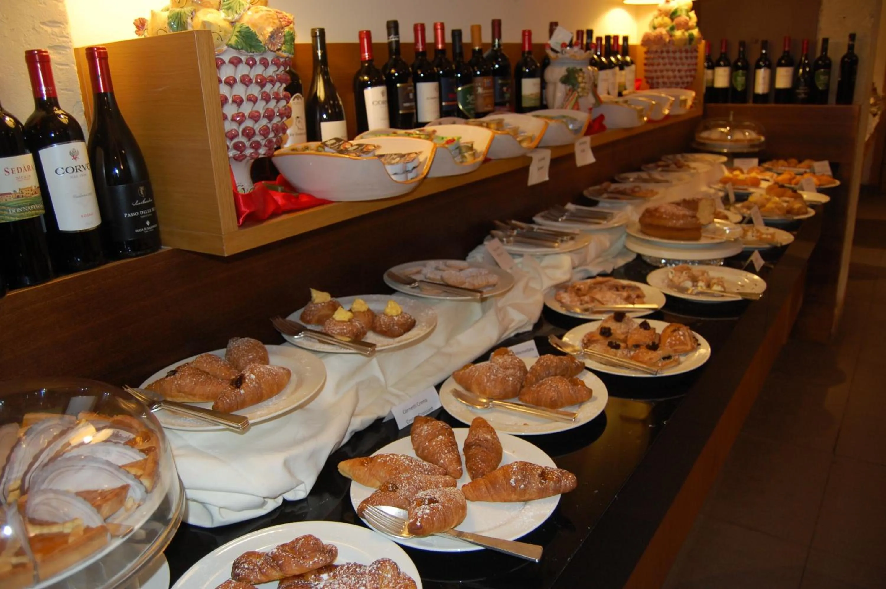 Breakfast in Grande Albergo Alfeo