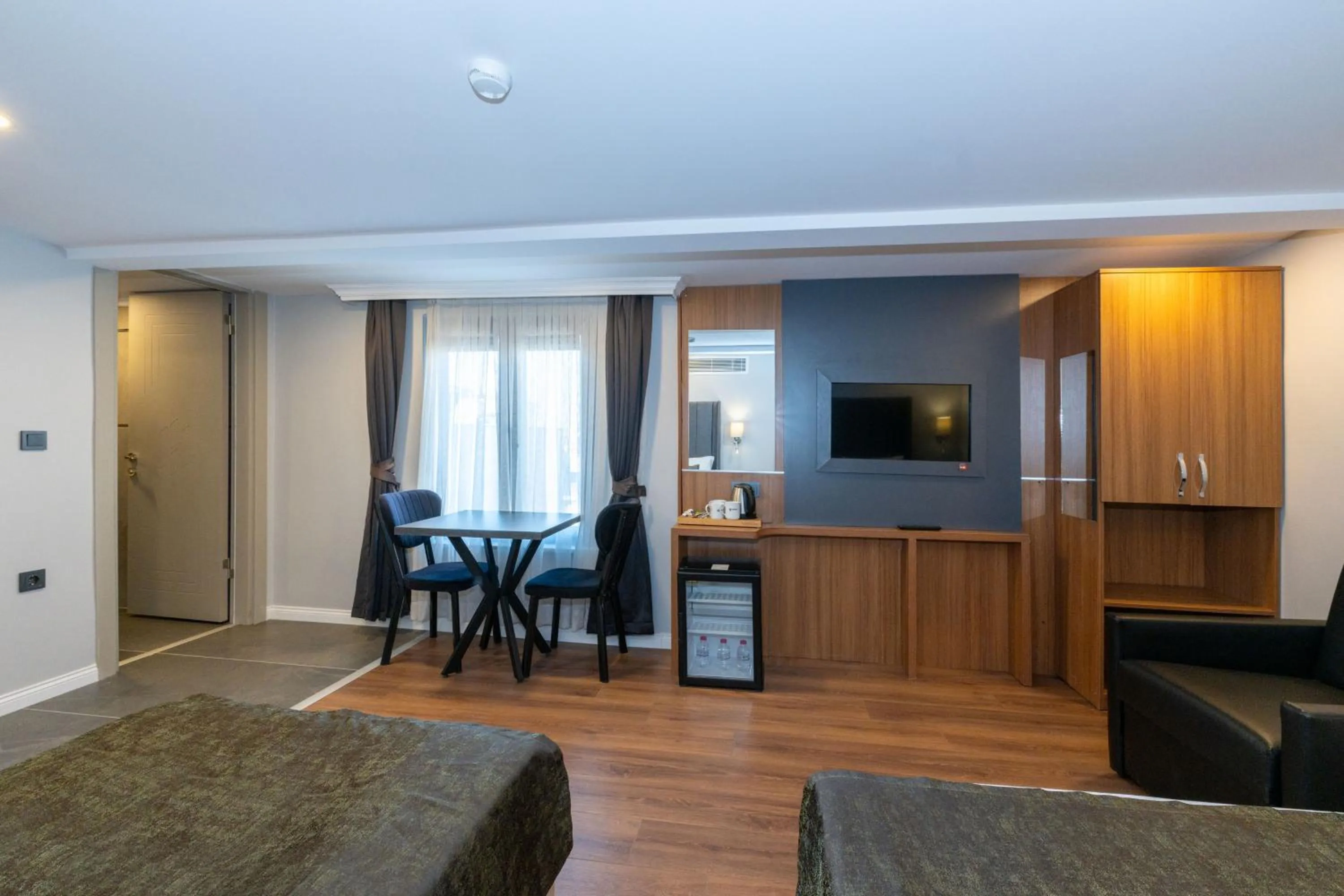 Photo of the whole room in Harmony Hotel Istanbul & SPA